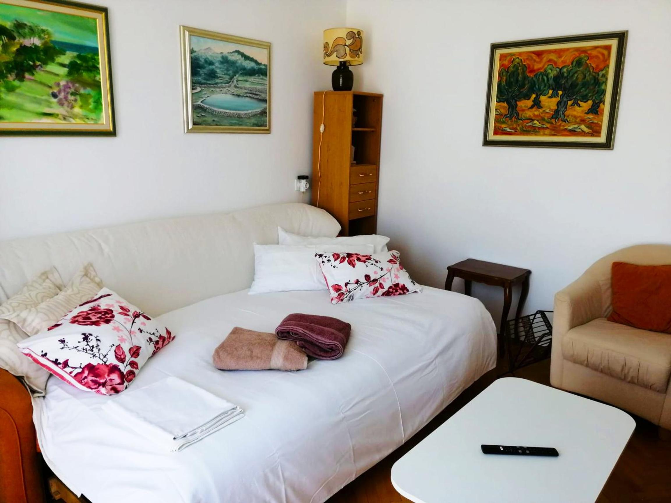 Insideout Apartment