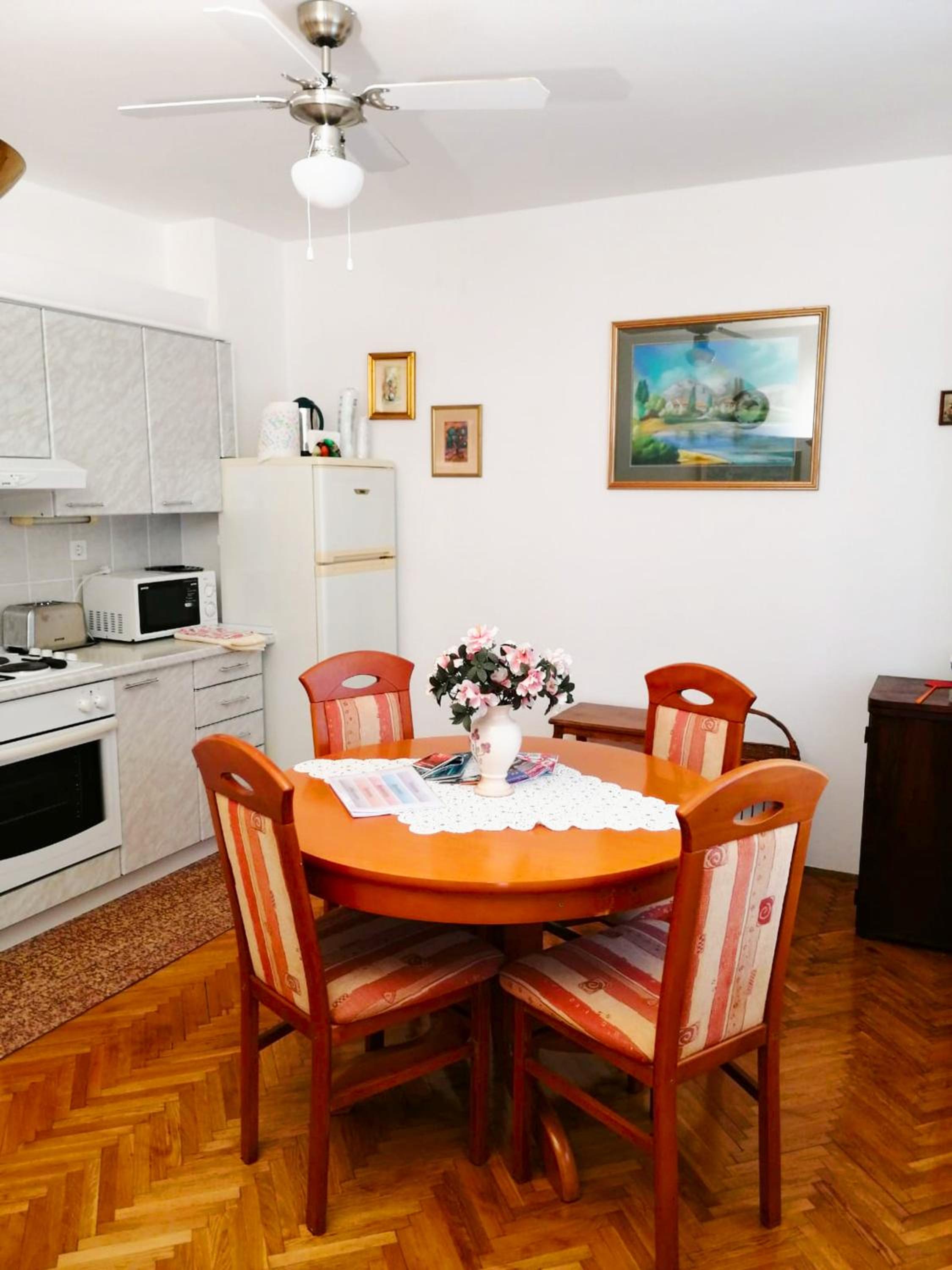 Insideout Apartment