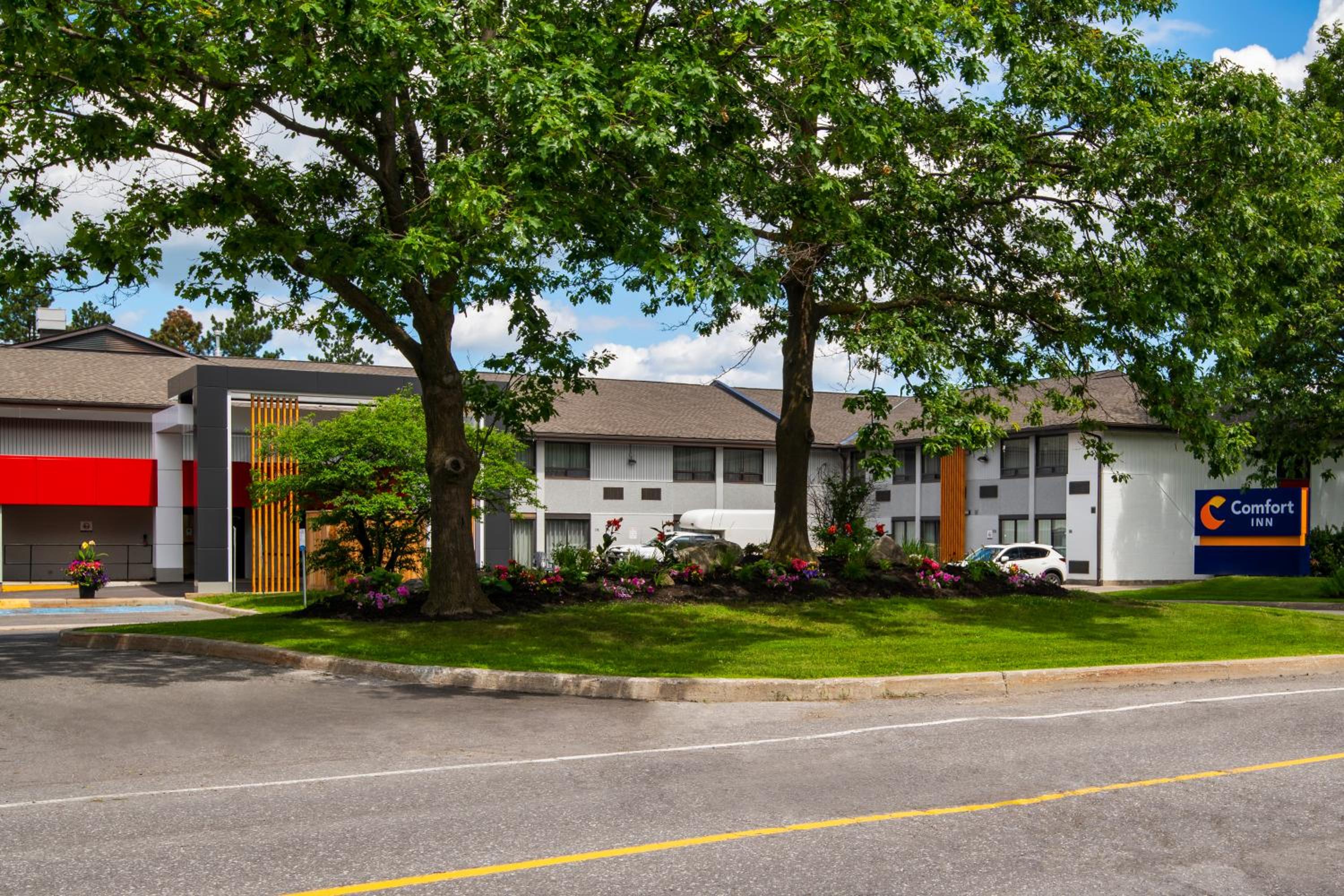 Comfort Inn West