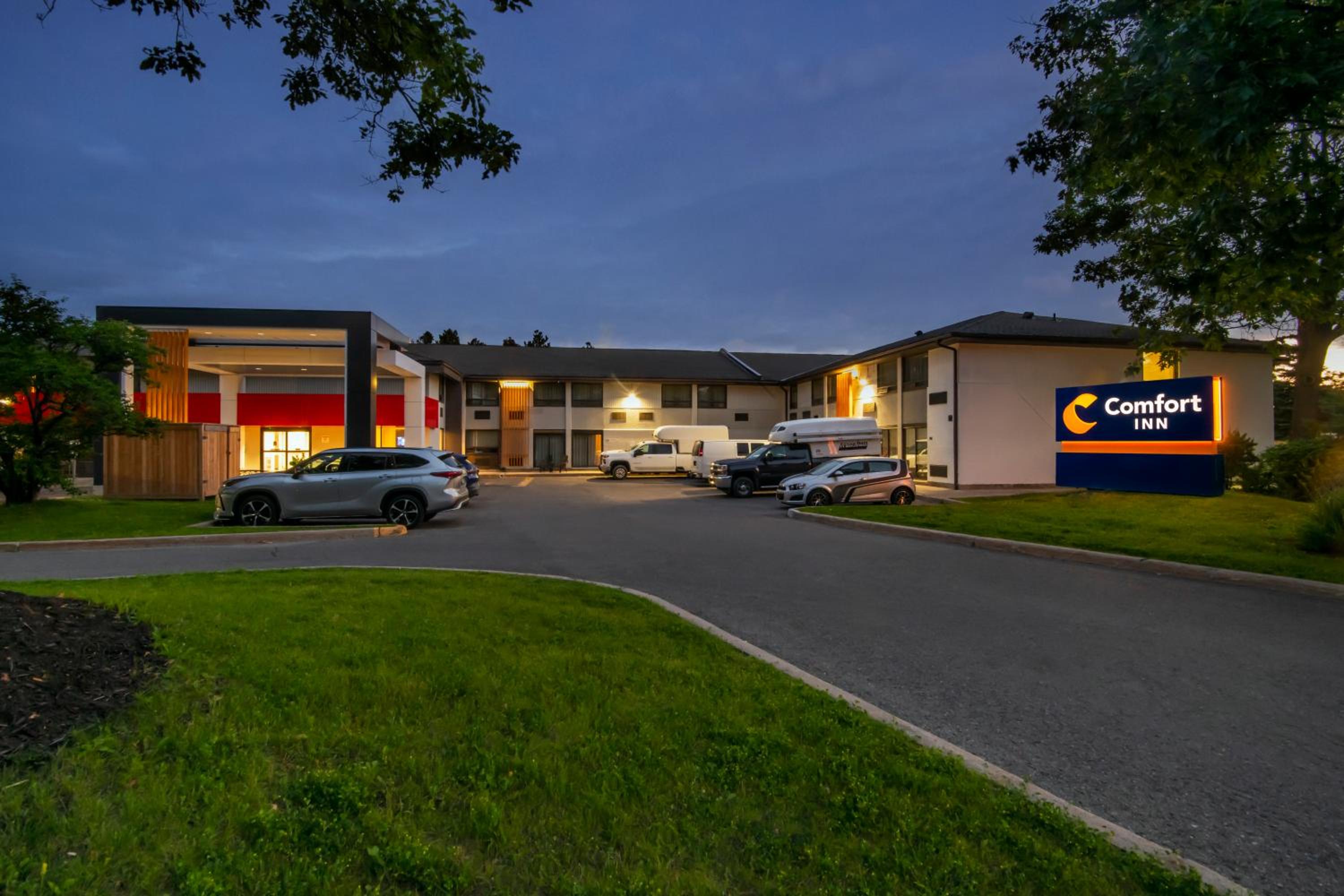 Comfort Inn West