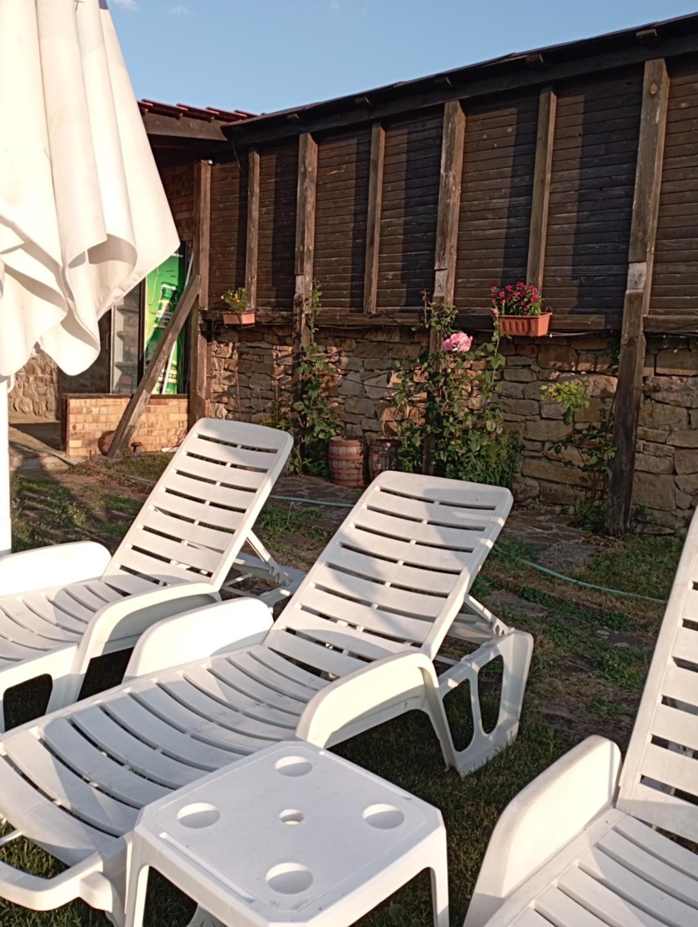 Toncho's Guest House for 16 guests