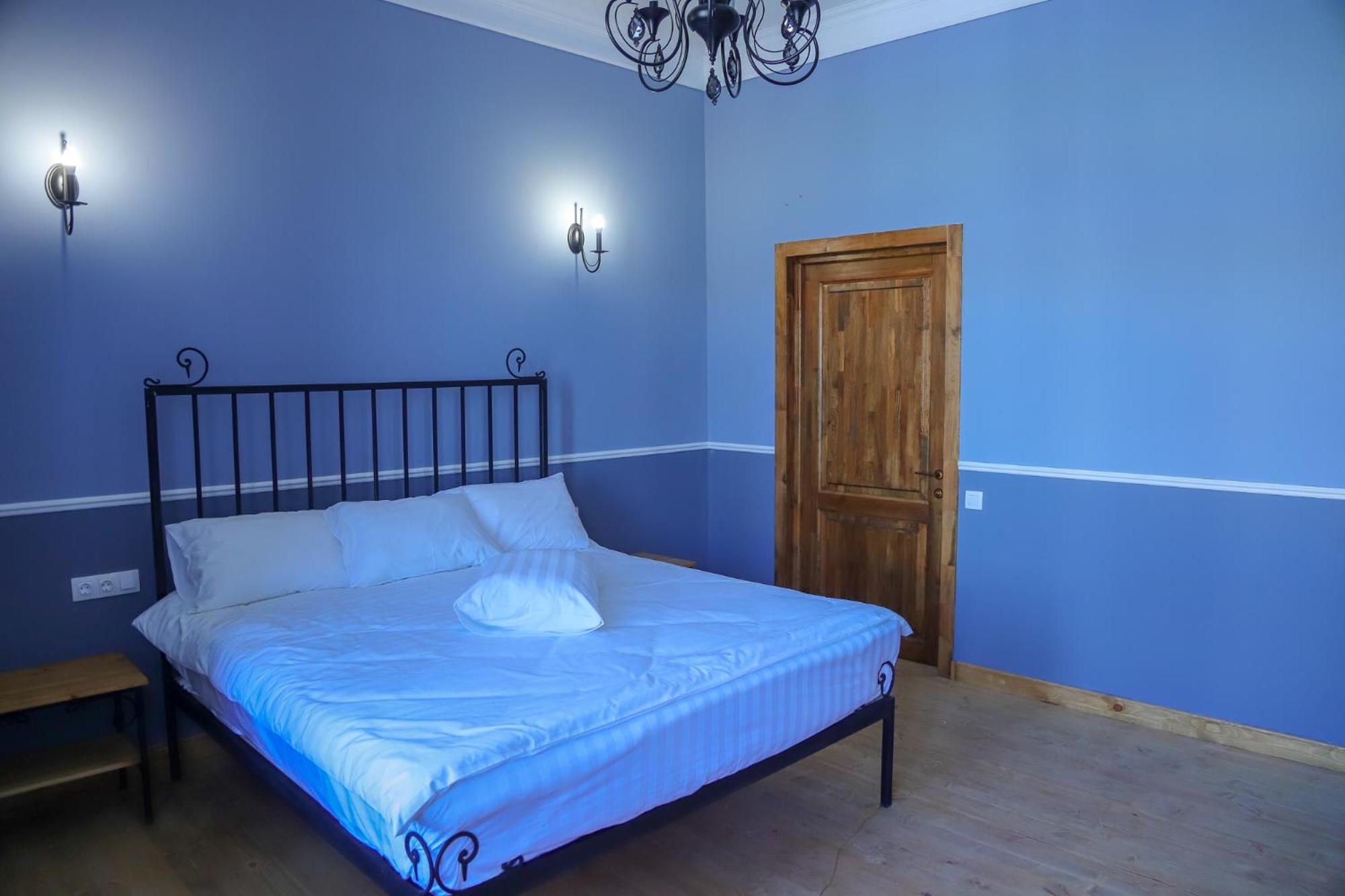 Nur Guest House