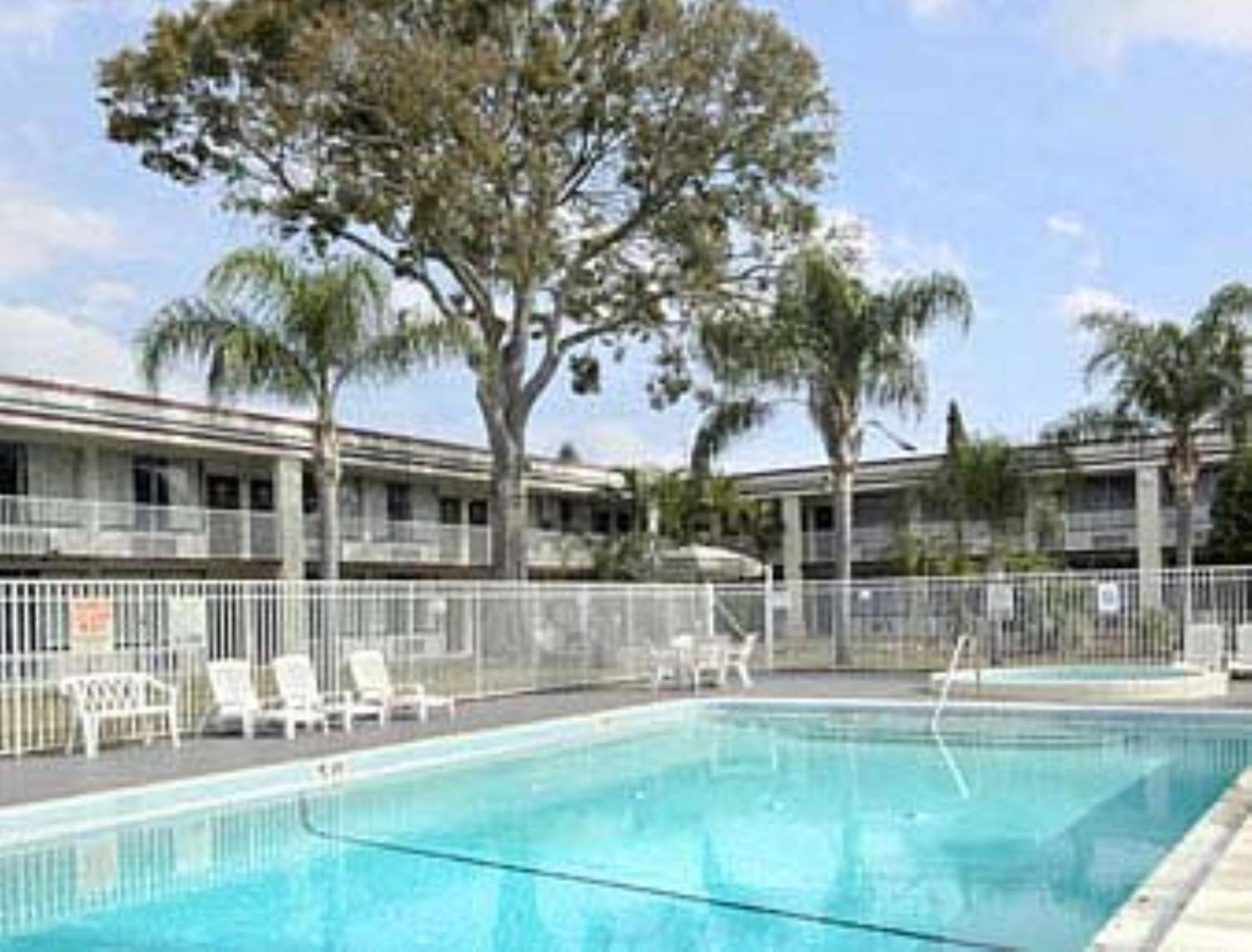 Quality Inn Saint Petersburg North-Tampa Bay