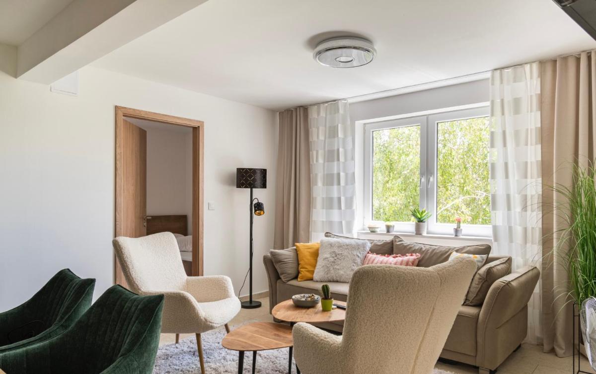 Hotel Sinus Prémium Aparthotel Siófok - Image 1