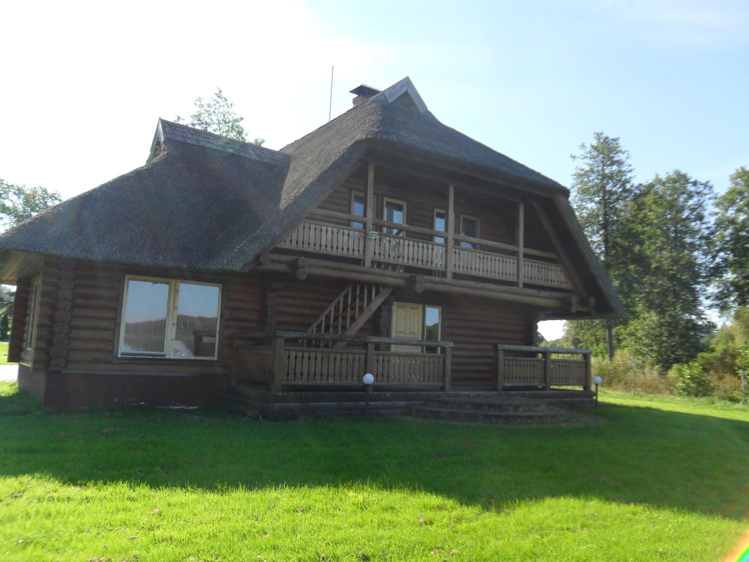 Photo 8