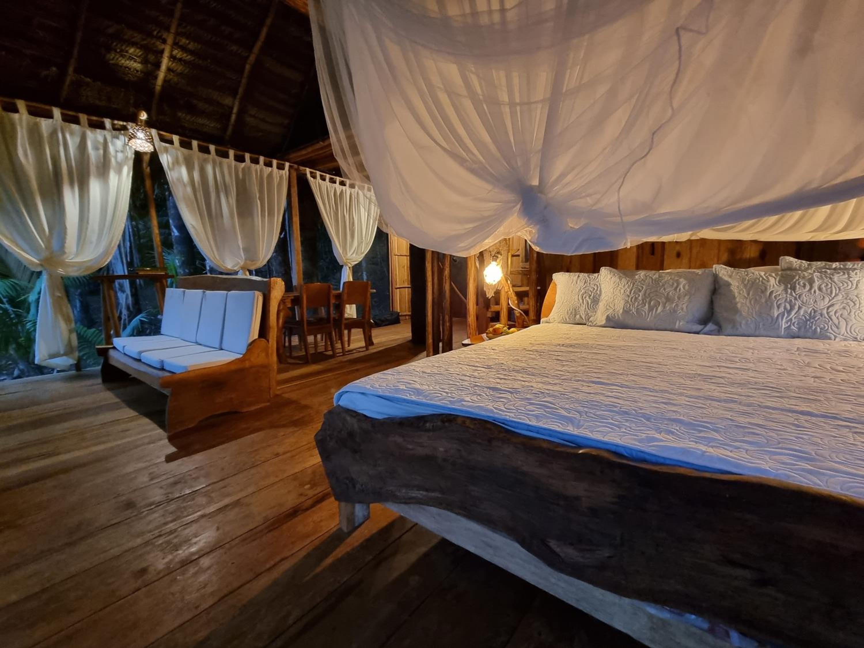 Camu camu jungle villa on Aguajale lake
