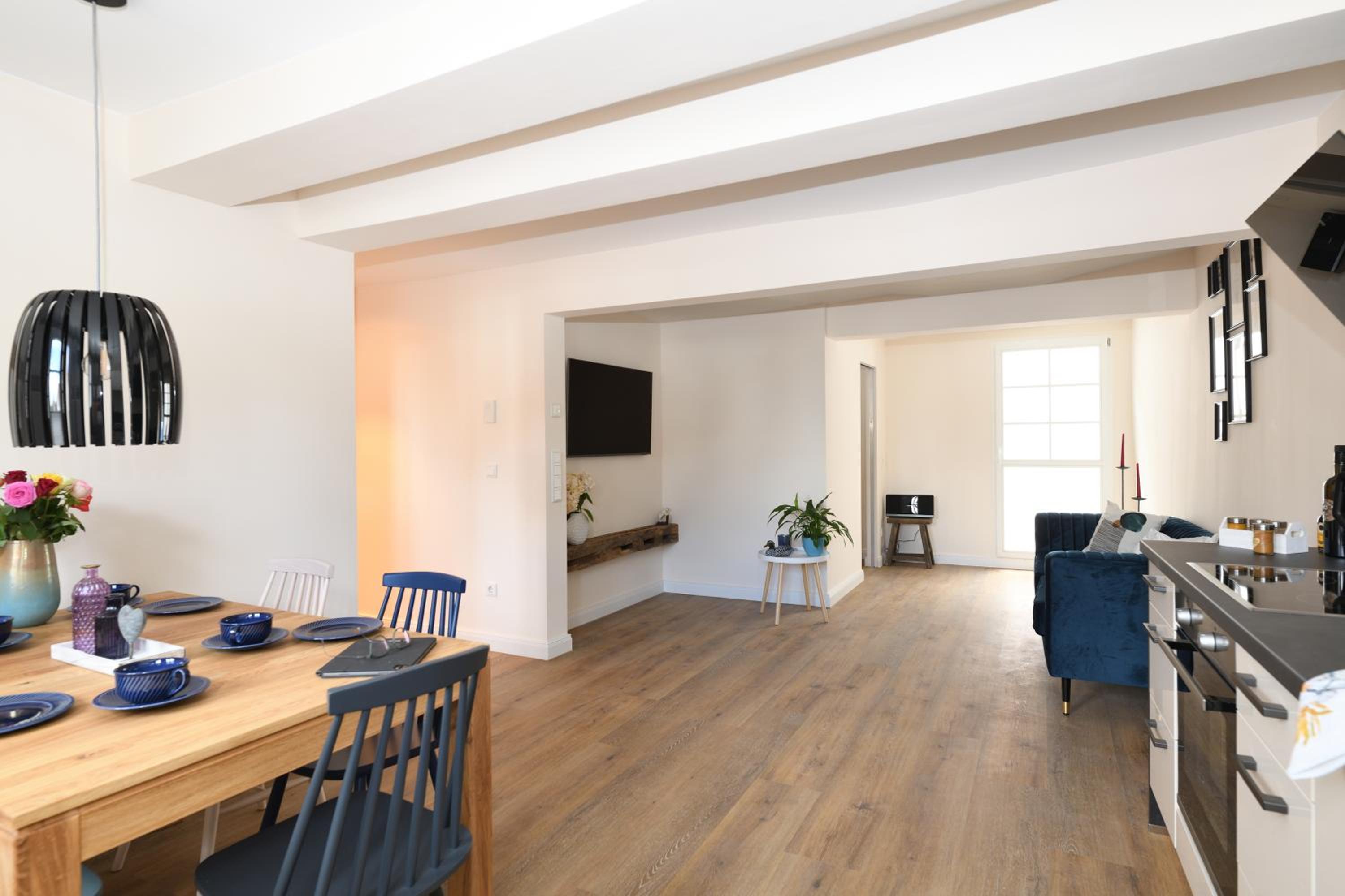 Das schiefe Haus- Wohnung 