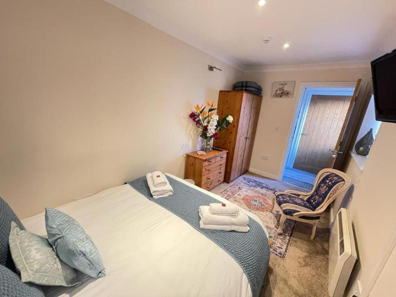 Penrith Vacations - Lake District cottage in 1 acre gardens off M6 - Property Image 43