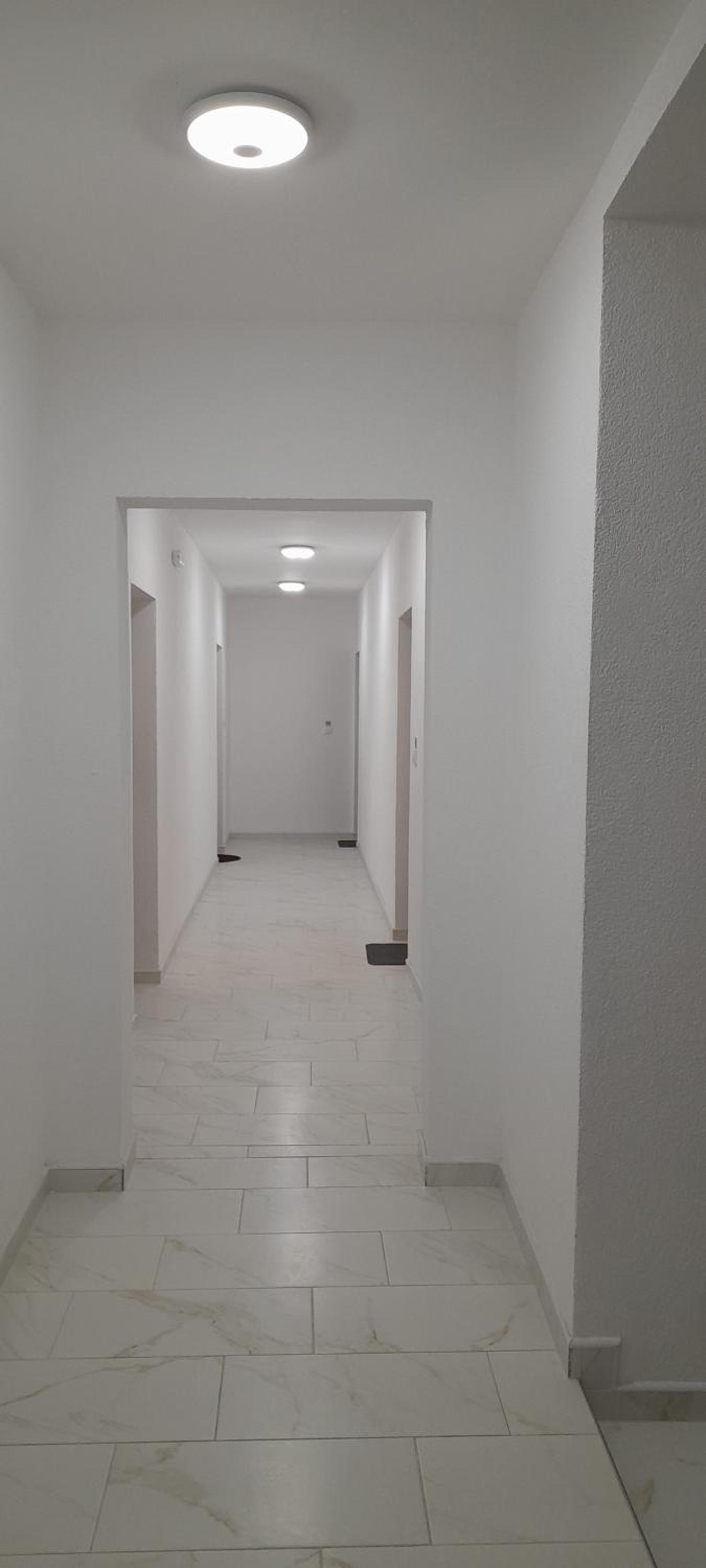 Photo 52