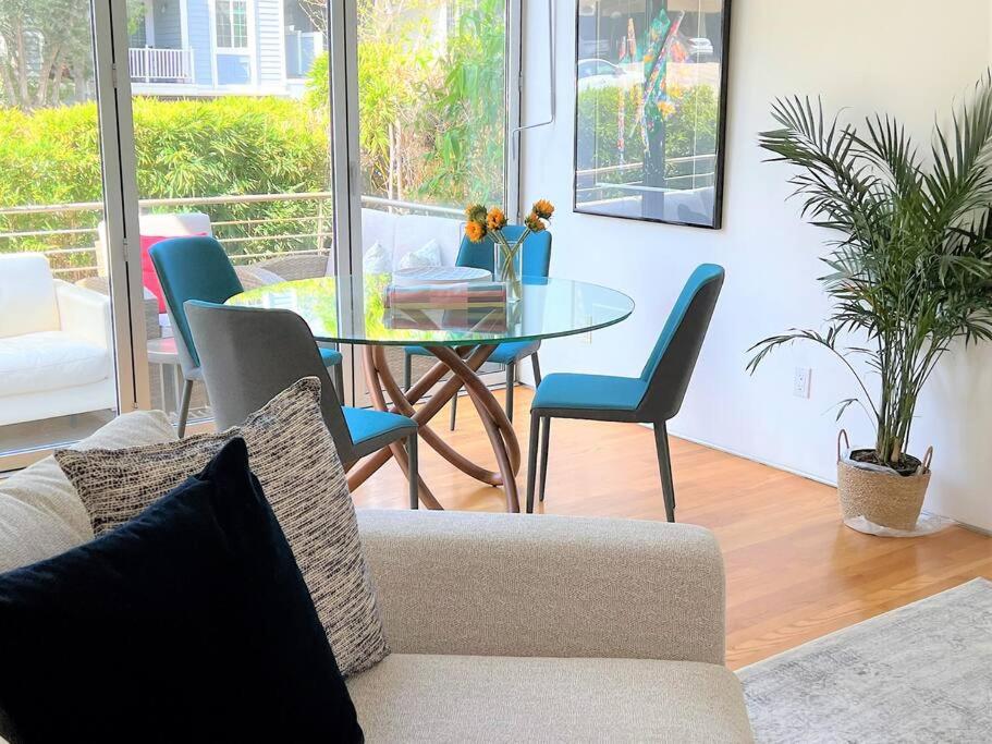 Urban Luxury in Brentwood/Beverly Hills