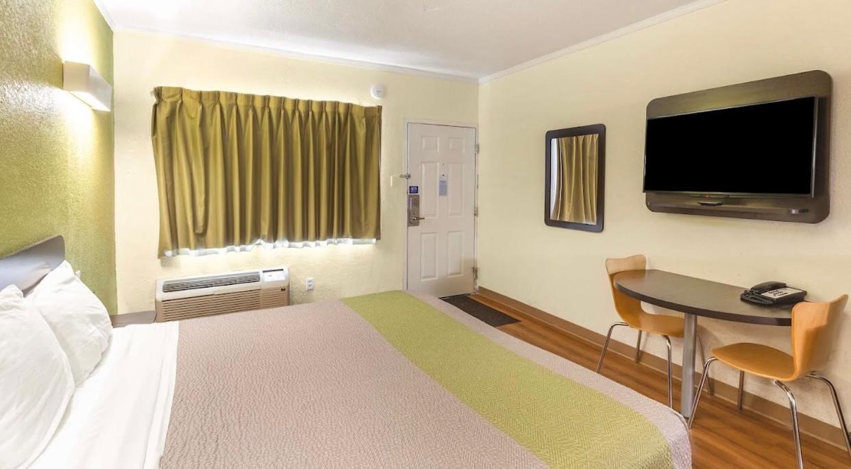 Motel 6-Huntington, WV