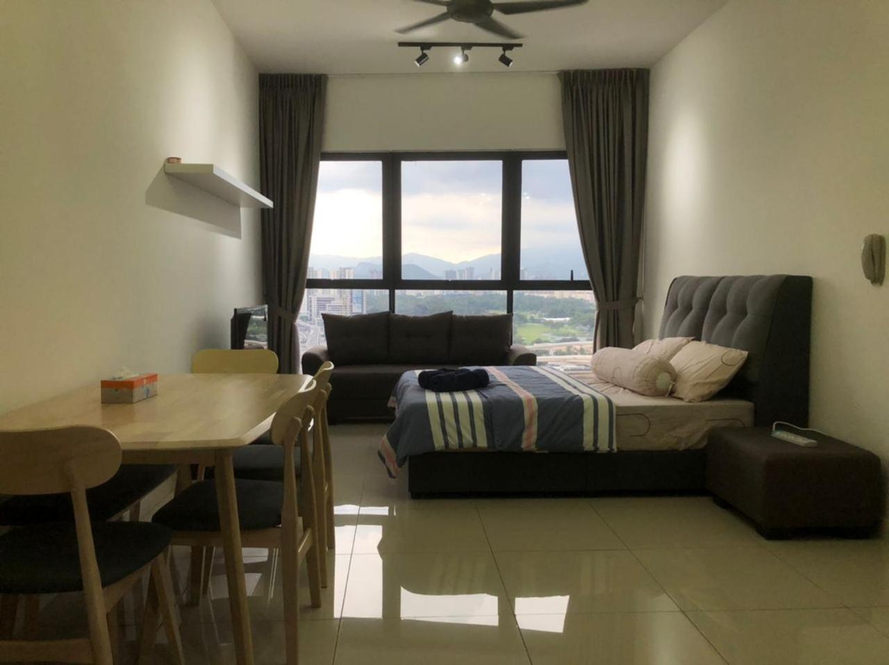 Happy Continew Residence 2 Bedrooms - TRX KL