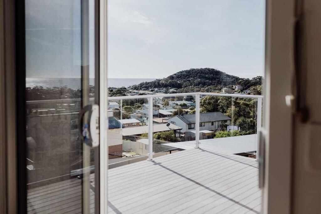 The Watch House - Panoramic Views of Bicheno Ocean