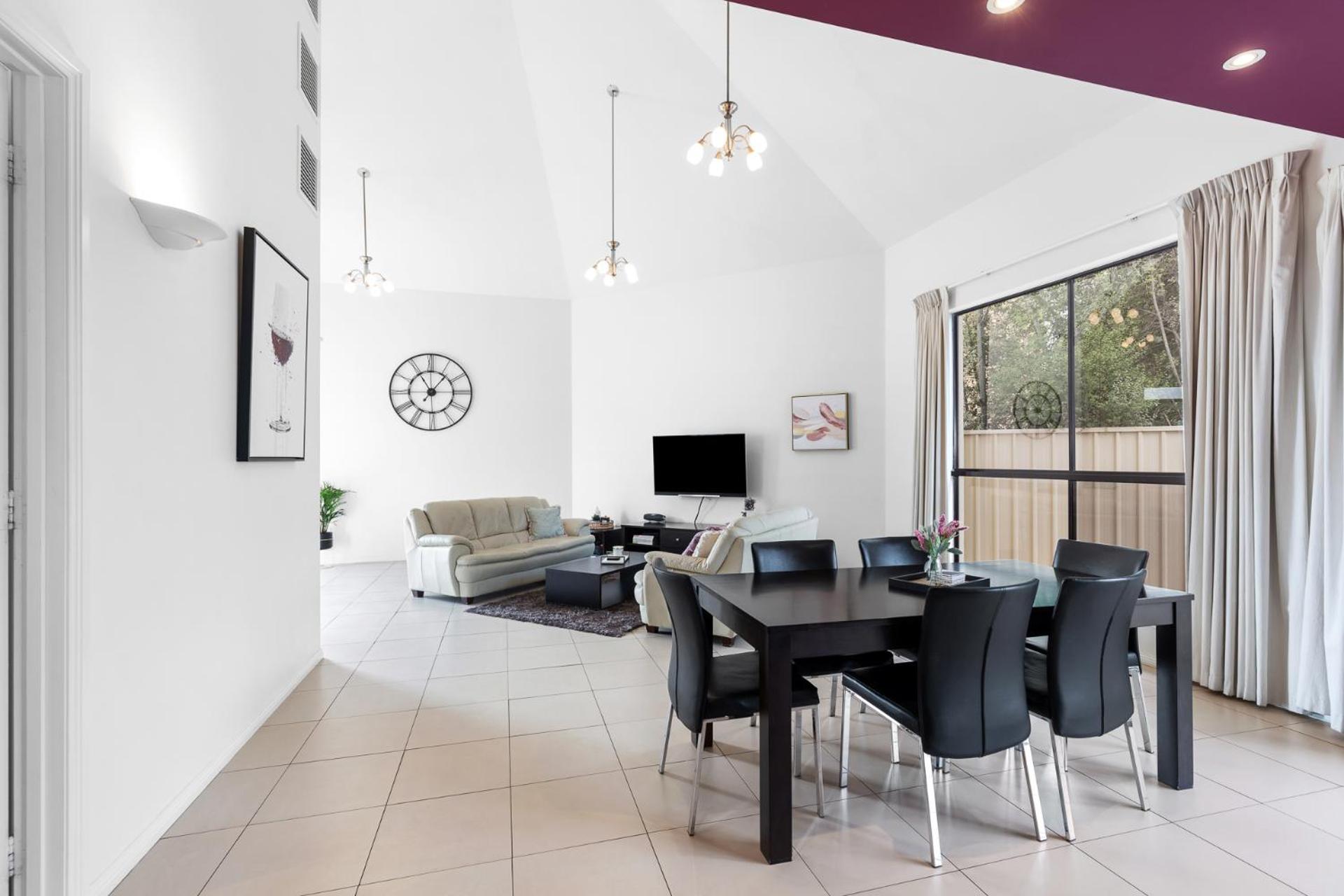 Merlot Verdelho Townhouses