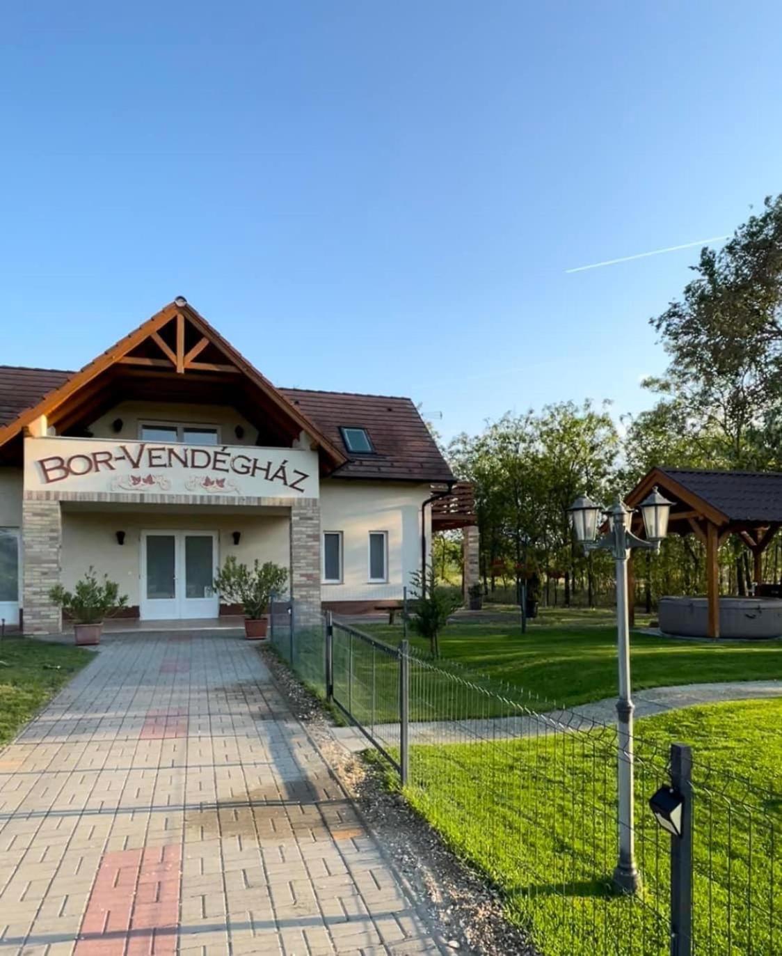 Bor-Vendégház, photo 24