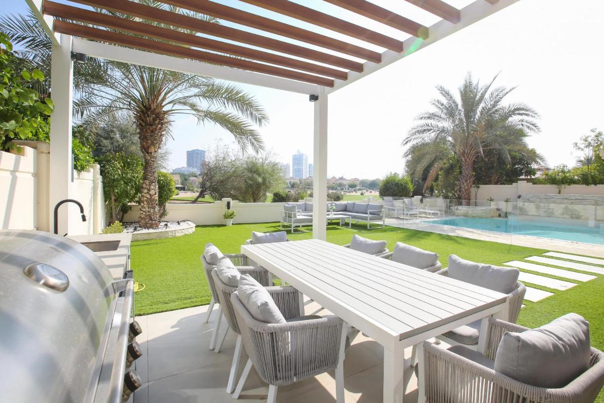 Victory Heights - 4BR Villa with Private Pool - Allsopp&Allsopp