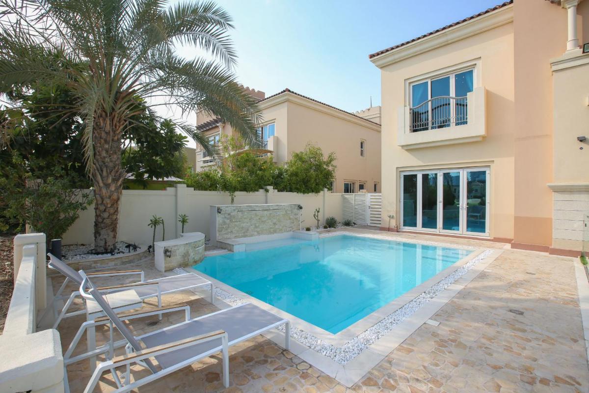 Victory Heights - 4BR Villa with Private Pool - Allsopp&Allsopp
