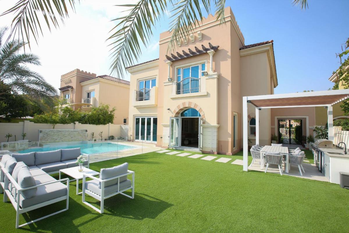 Victory Heights - 4BR Villa with Private Pool - Allsopp&Allsopp
