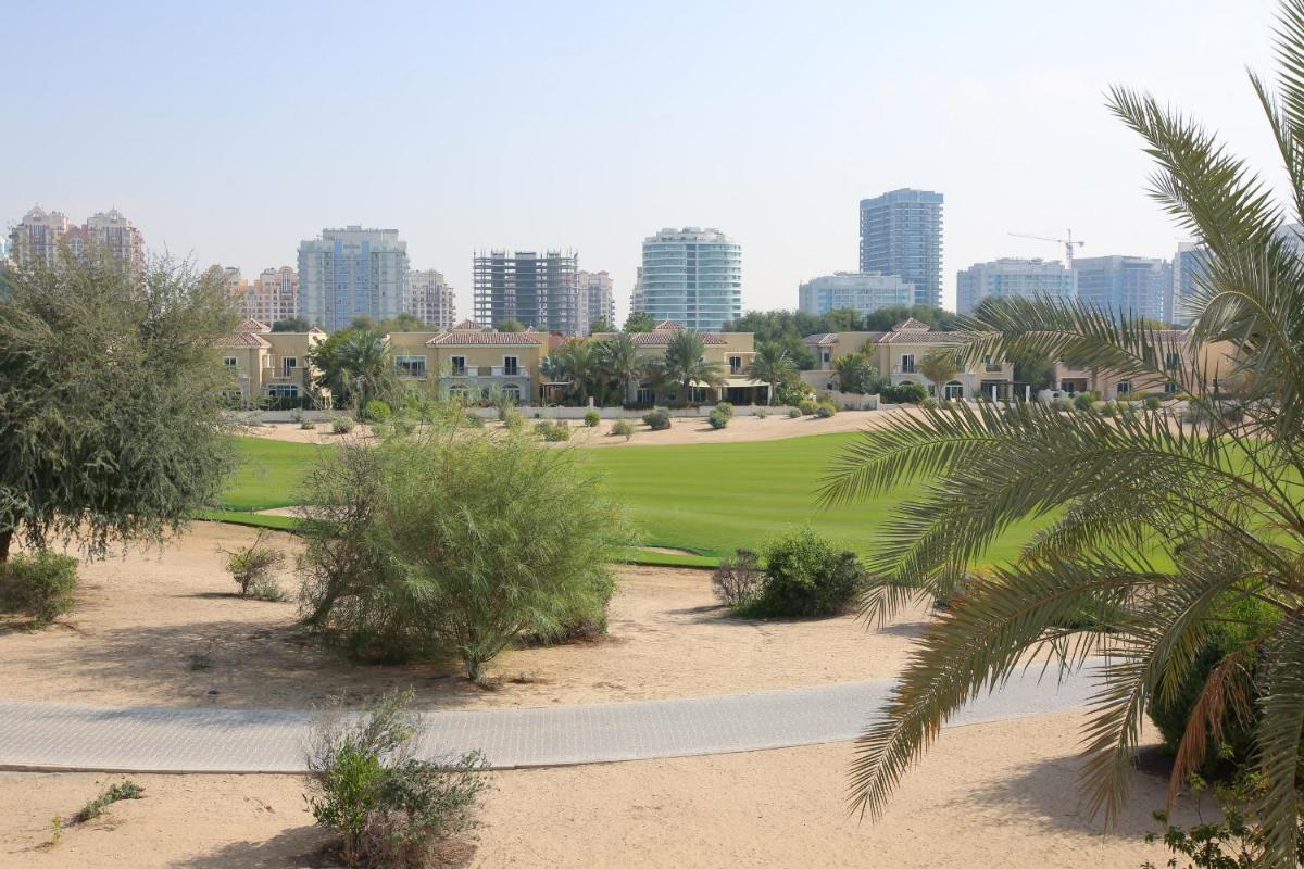 Victory Heights - 4BR Villa with Private Pool - Allsopp&Allsopp