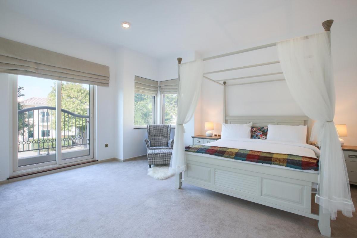 Victory Heights - 4BR Villa with Private Pool - Allsopp&Allsopp