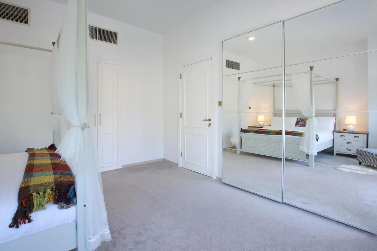 Victory Heights - 4BR Villa with Private Pool - Allsopp&Allsopp