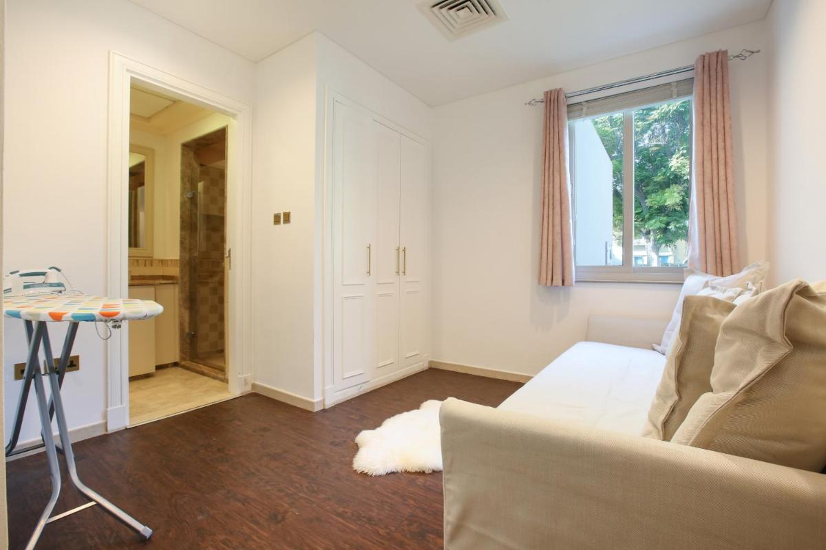 Victory Heights - 4BR Villa with Private Pool - Allsopp&Allsopp