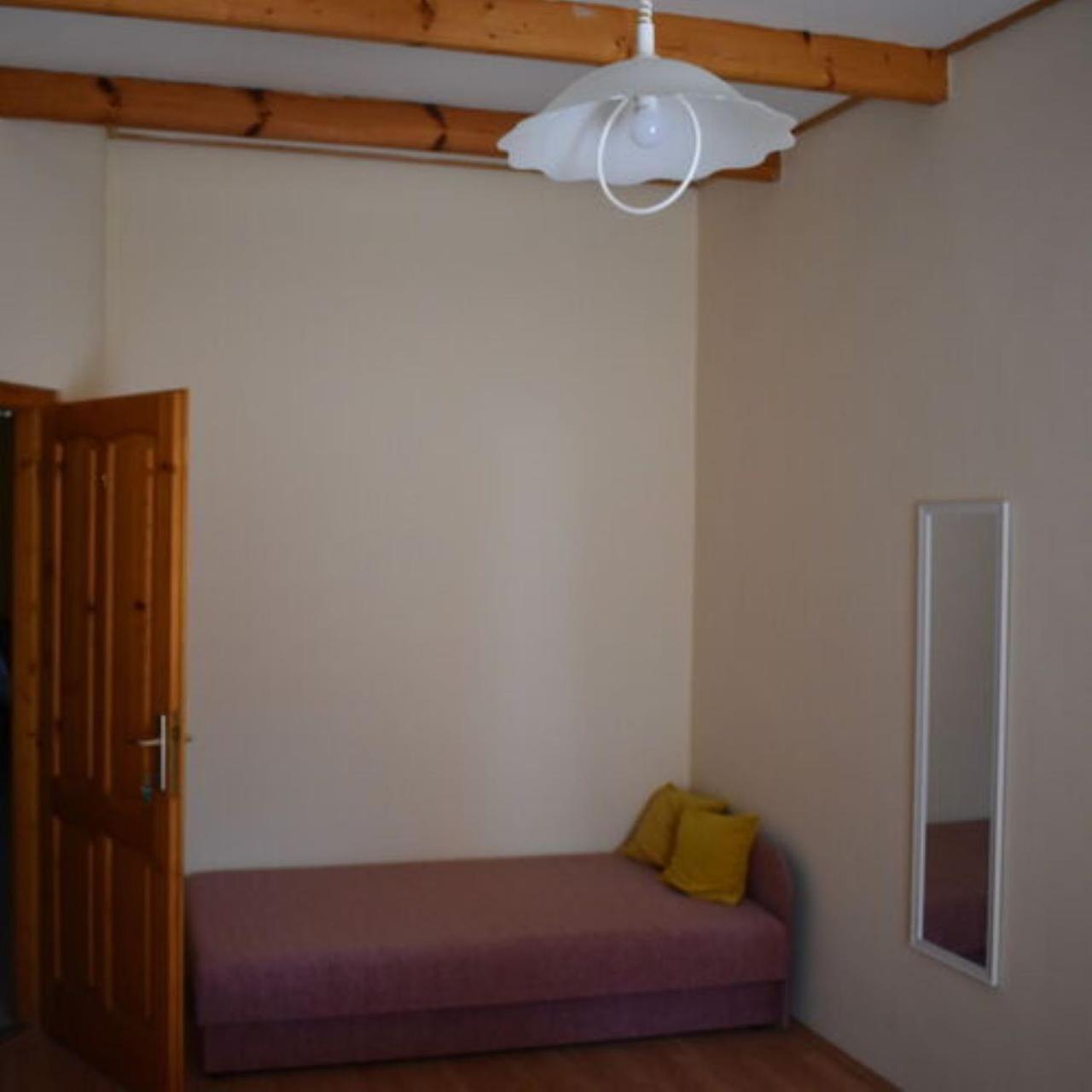 Photo 33