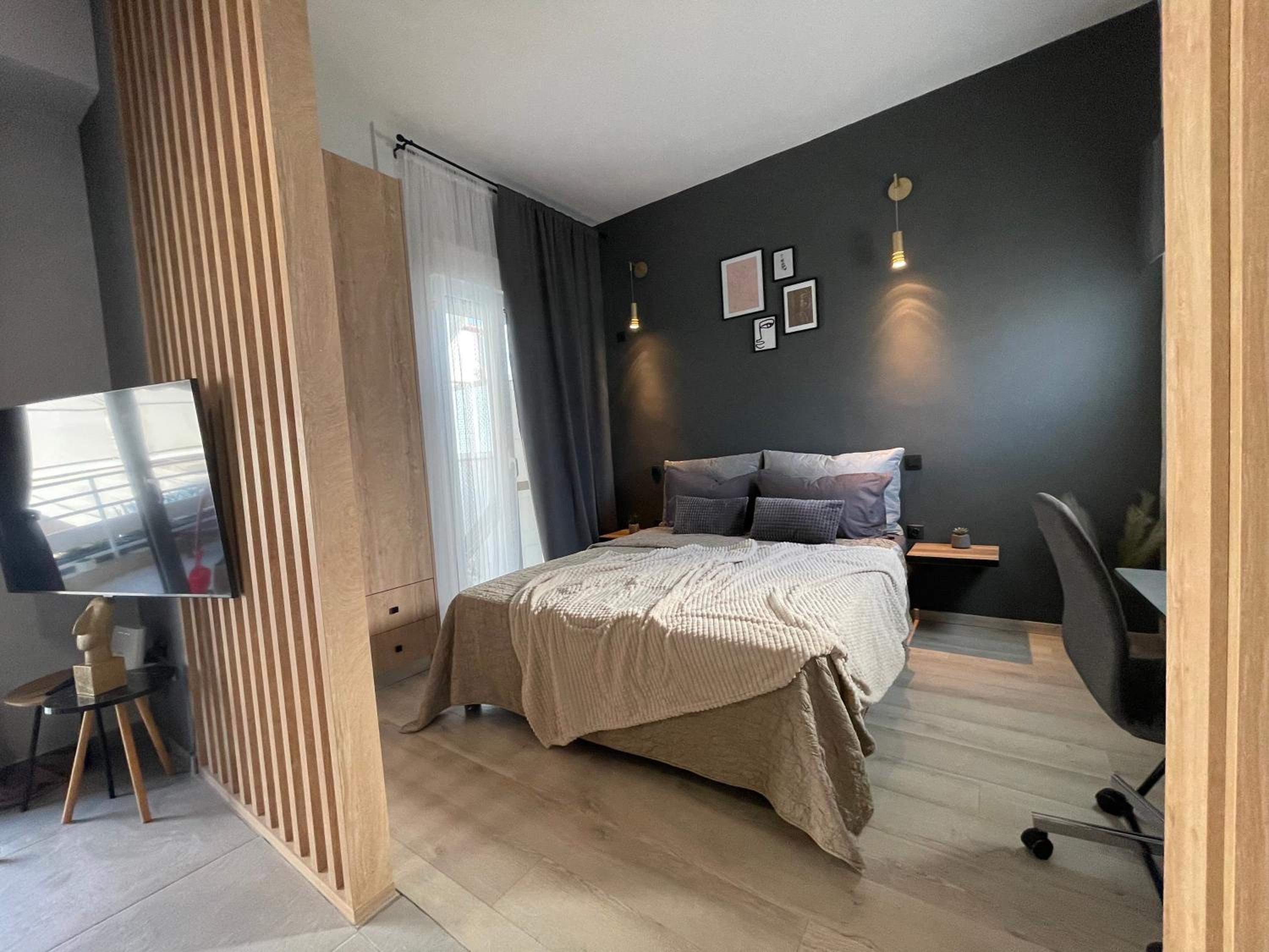 PSH -Stylish Quiet Top Floor Apt- Near Acropolis photo 3