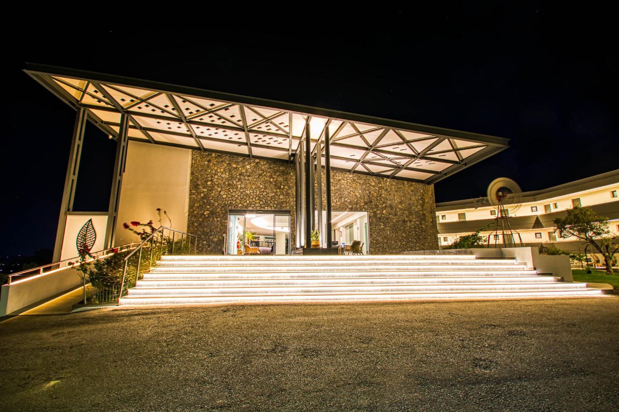 Hotel Atalanti Boutique Hotel - Adults Only - Image 1