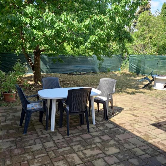 Írisz Apartman