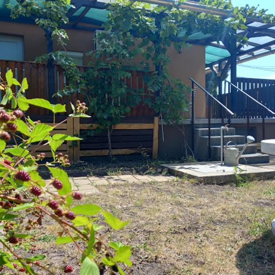 Írisz Apartman