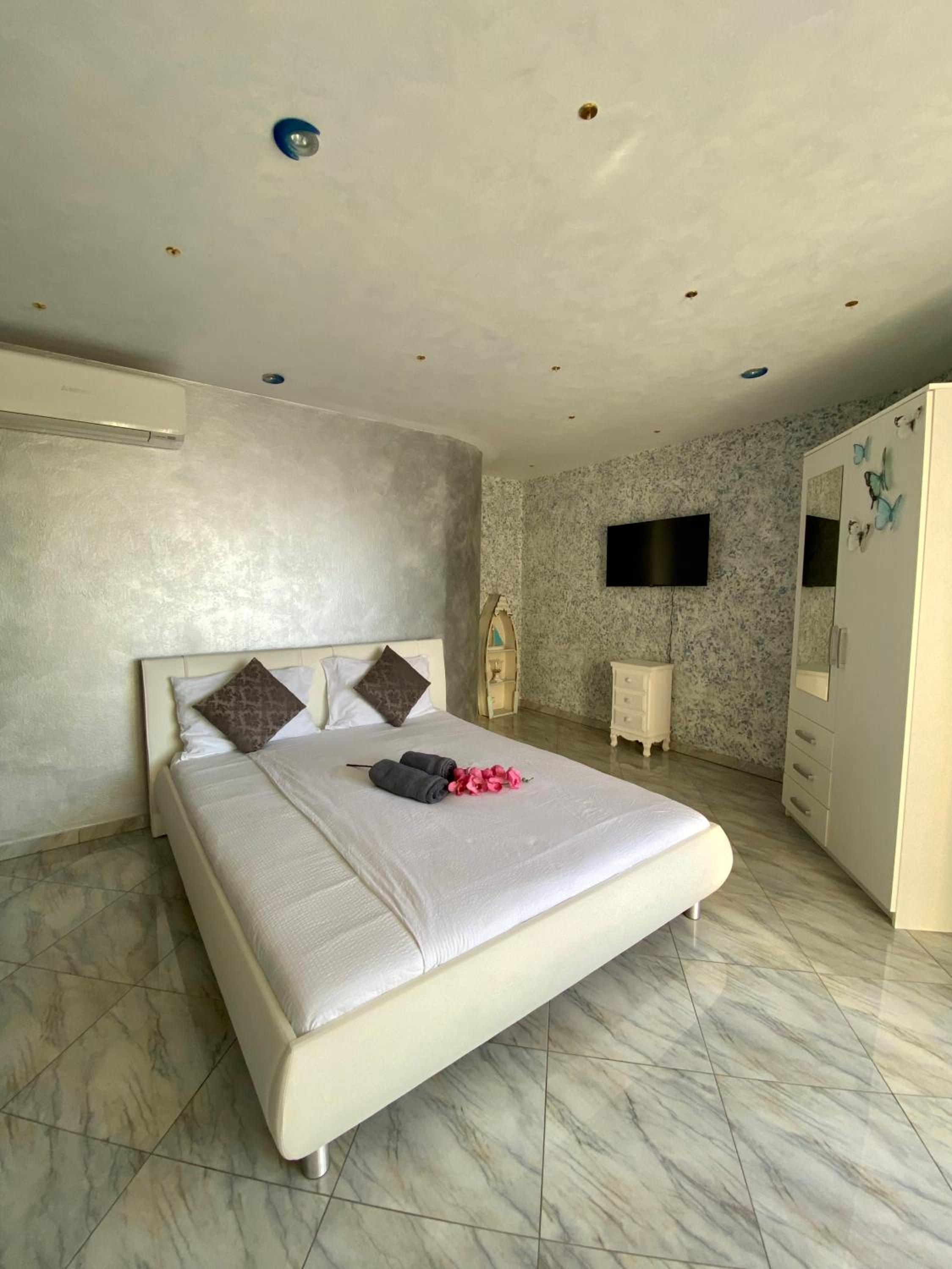 SunVilla view 5