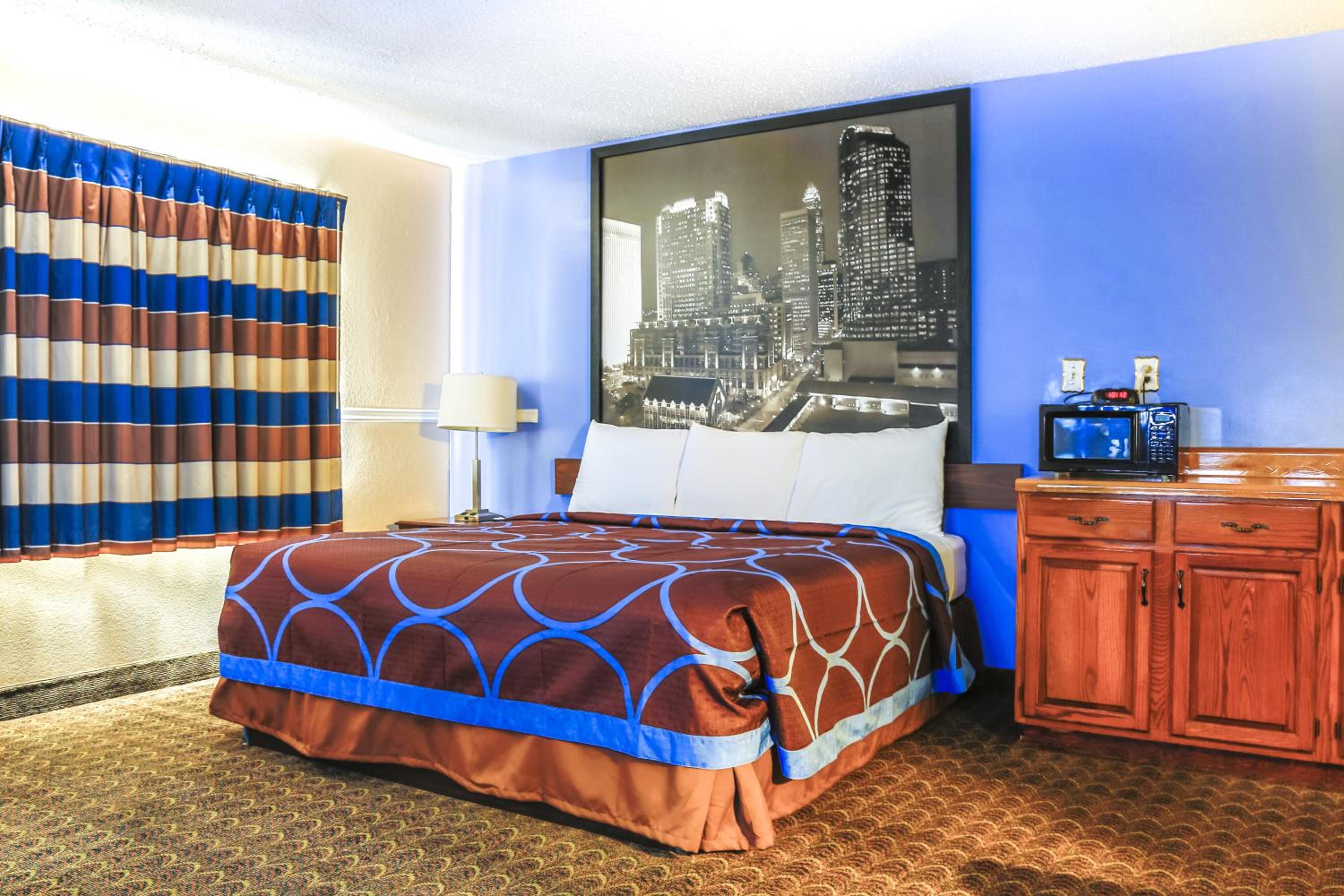 Super 8 by Wyndham Charlotte University, Foto 43