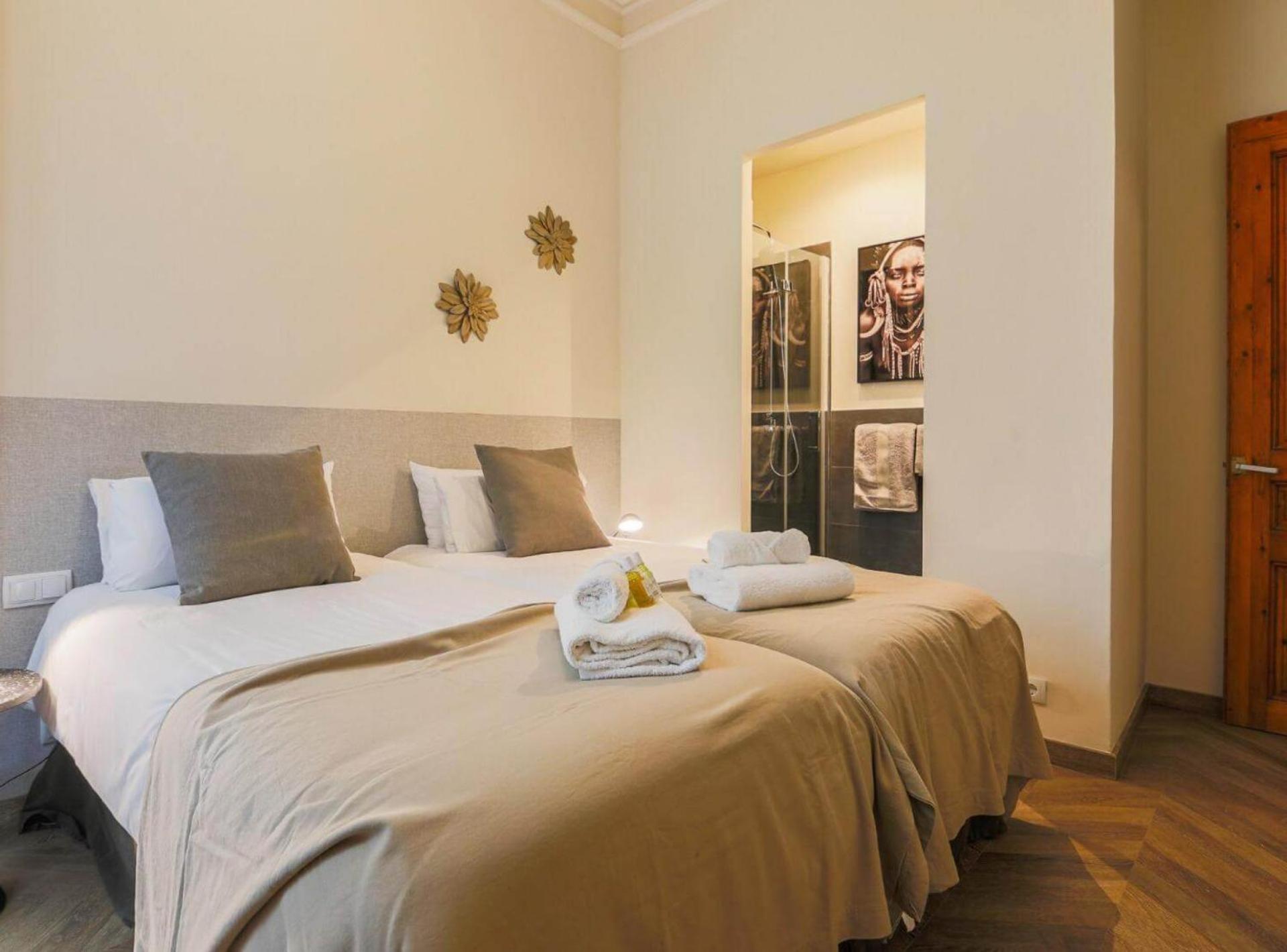 Avinyo 2 Gotic · Spacious Loft in Gothic Quarter!