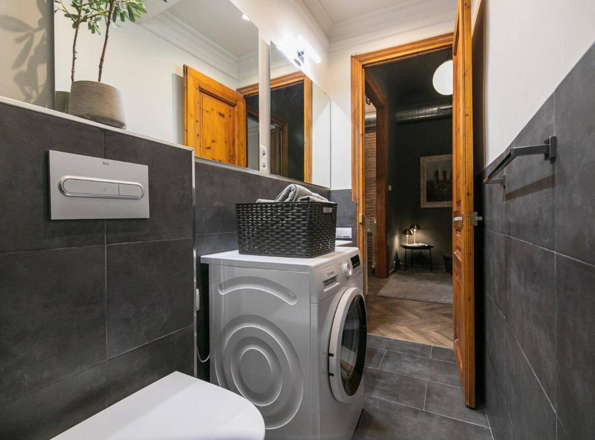 Avinyo 2 Gotic · Spacious Loft in Gothic Quarter!