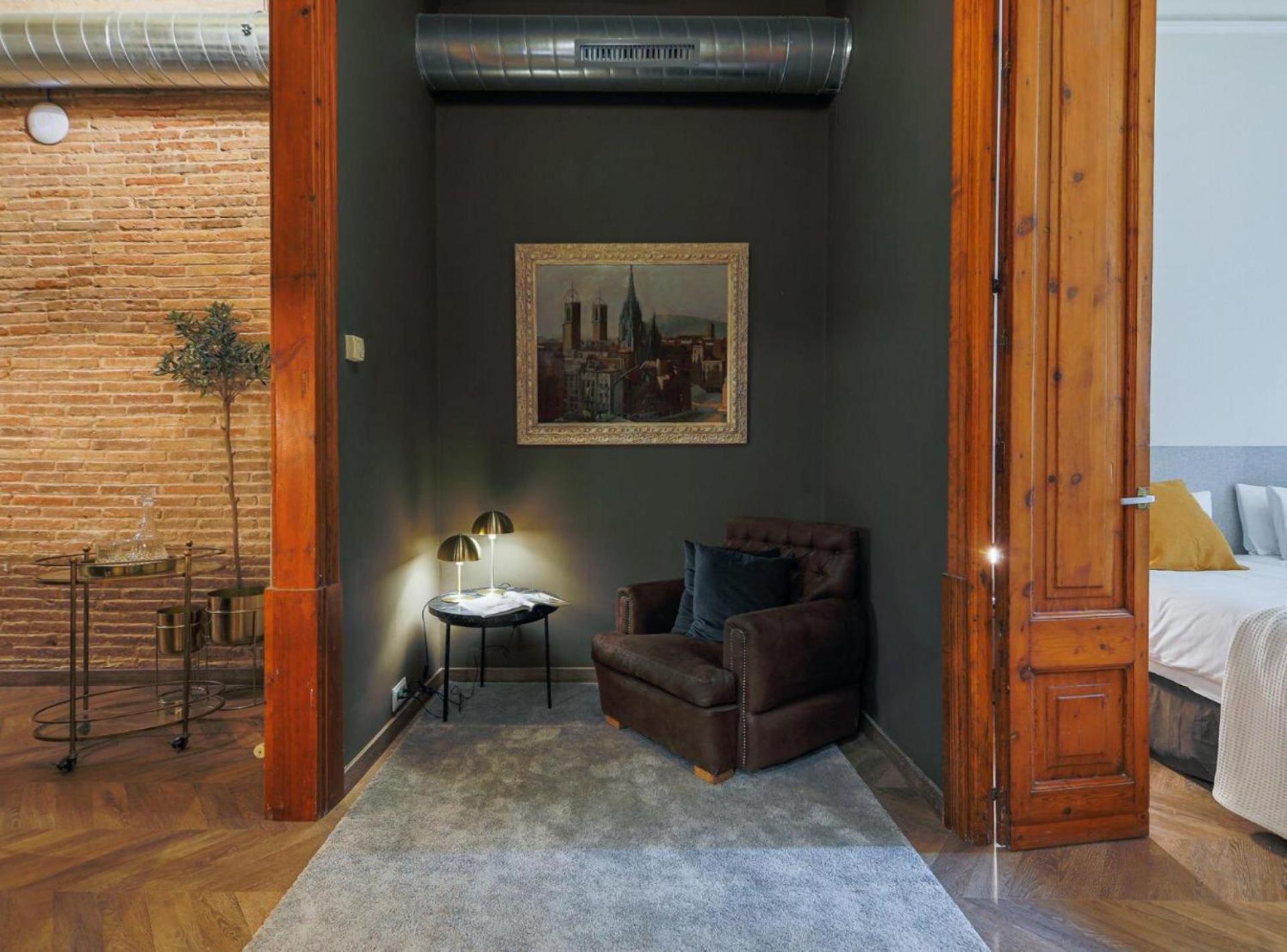 Avinyo 2 Gotic · Spacious Loft in Gothic Quarter!