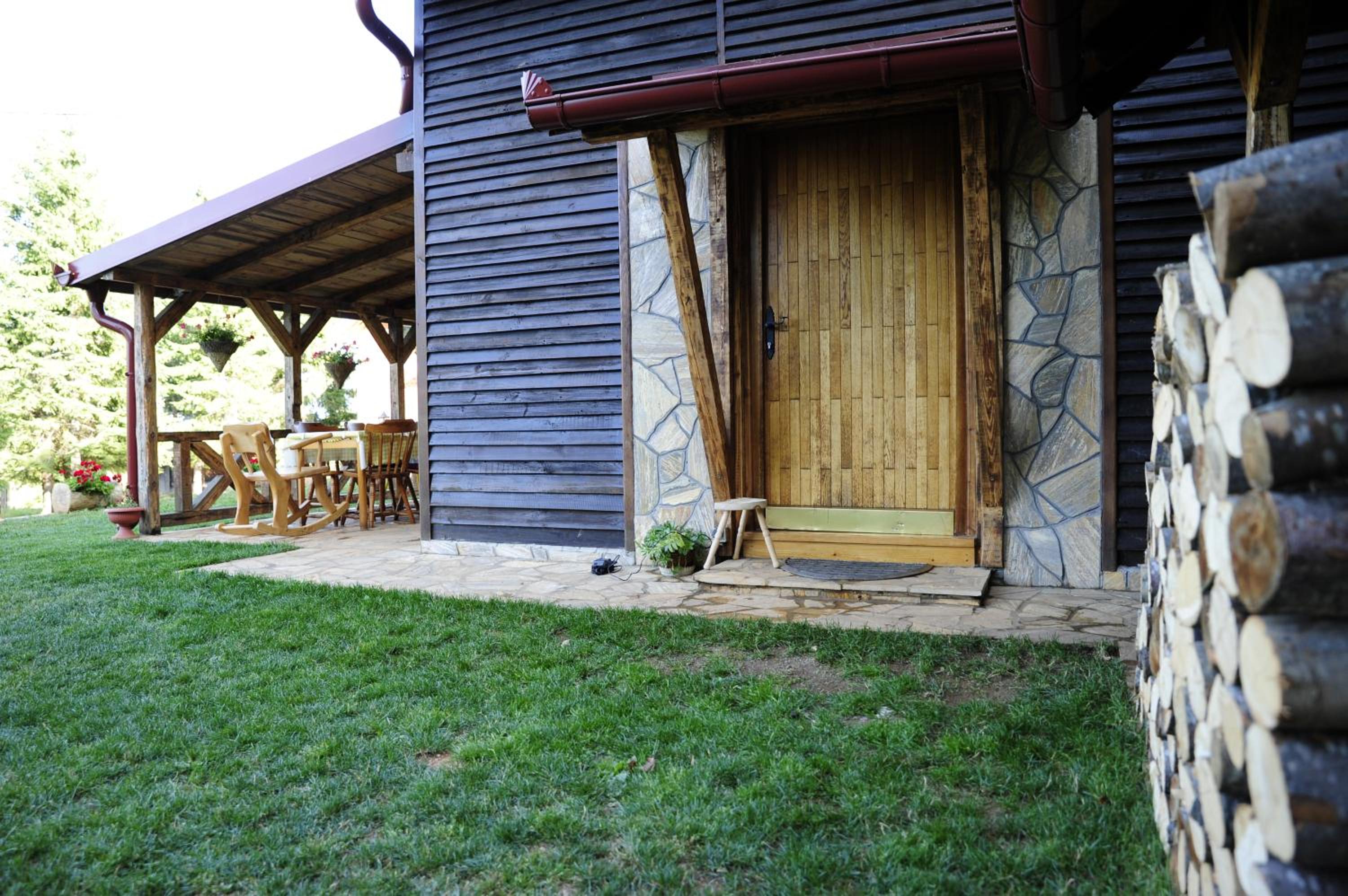 Photo 9