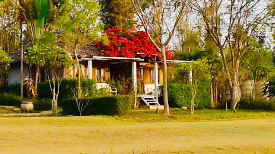 Hotel Vimarnkiri Resort - Image 1