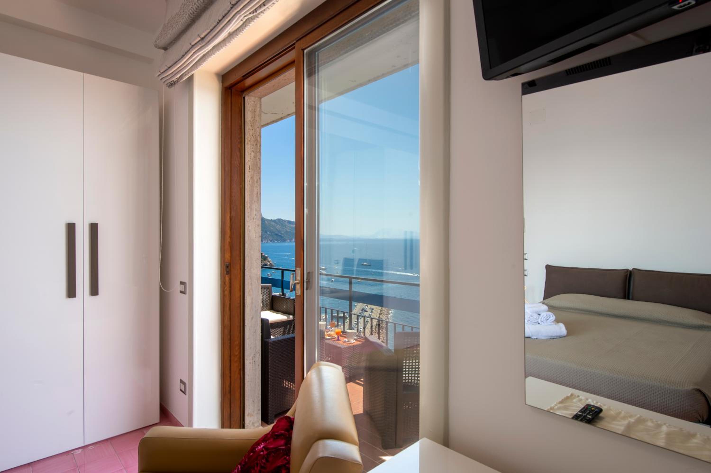 Lily House Amalfi photo 2