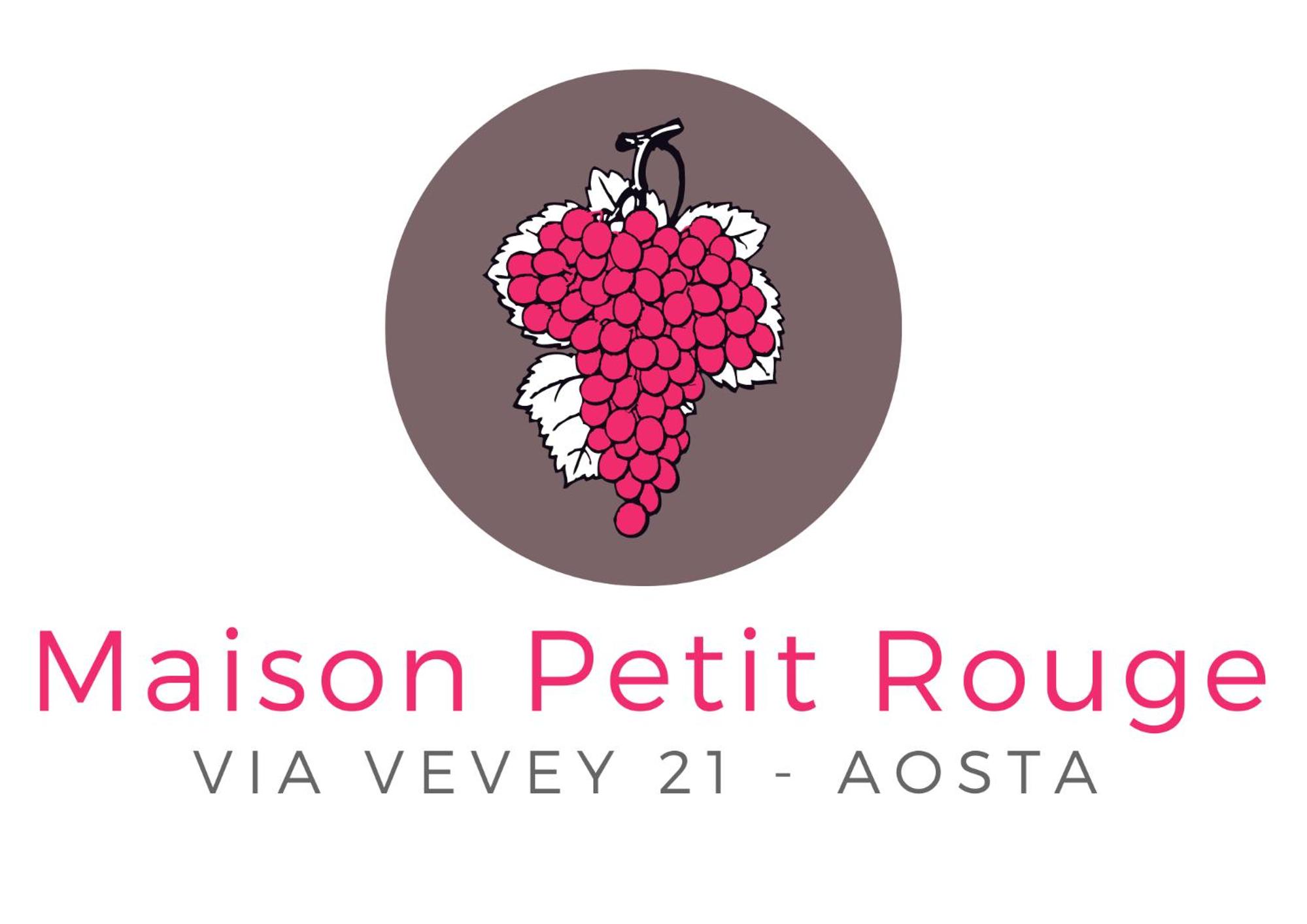 Maison Petit Rouge by Hili view 2