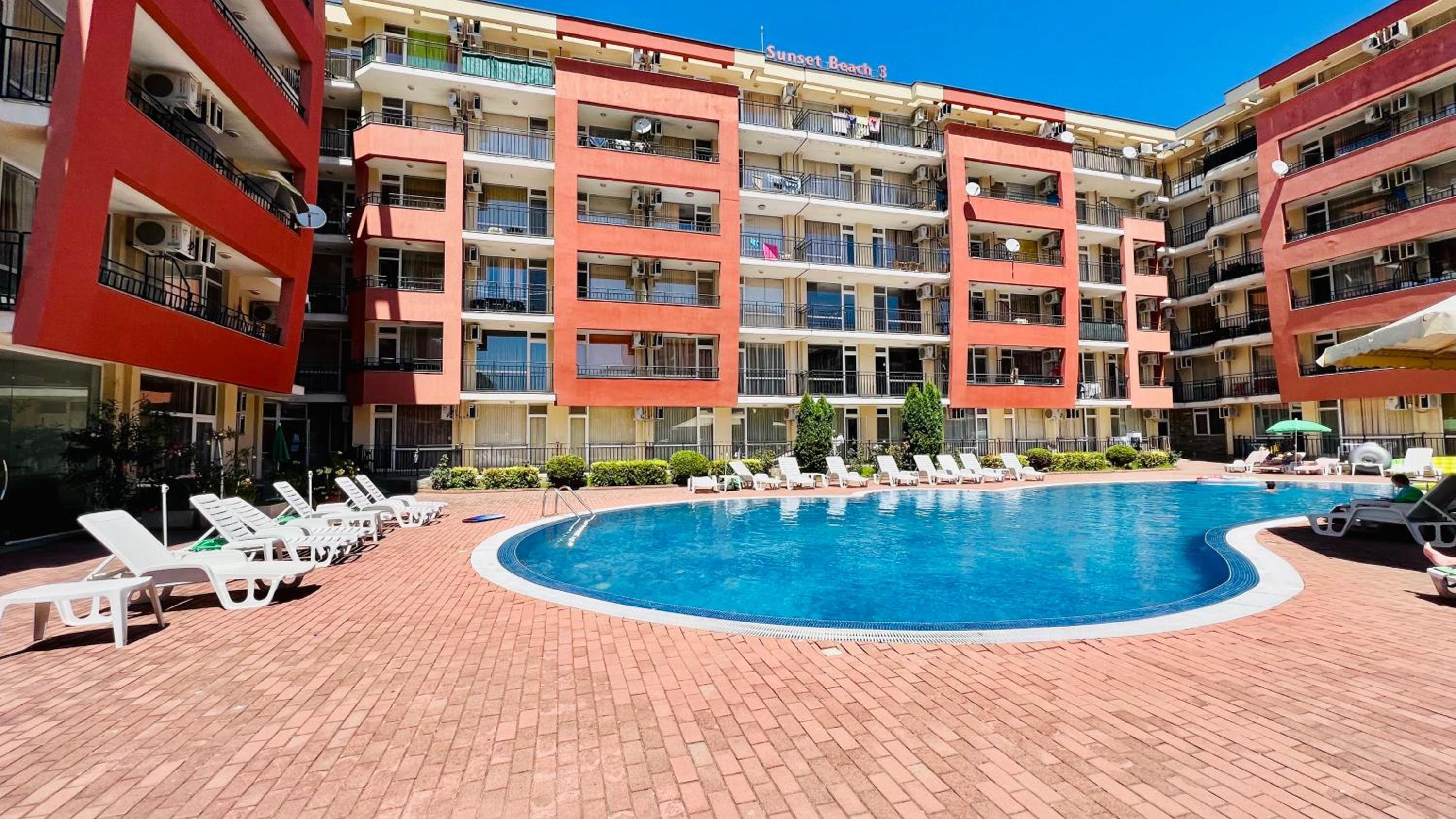 Bratanov Sunset Beach 3
