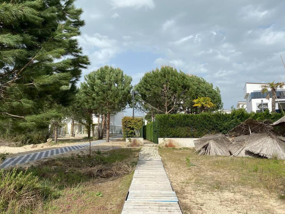 Blue Garden Villa, Gjiri i Lalezit