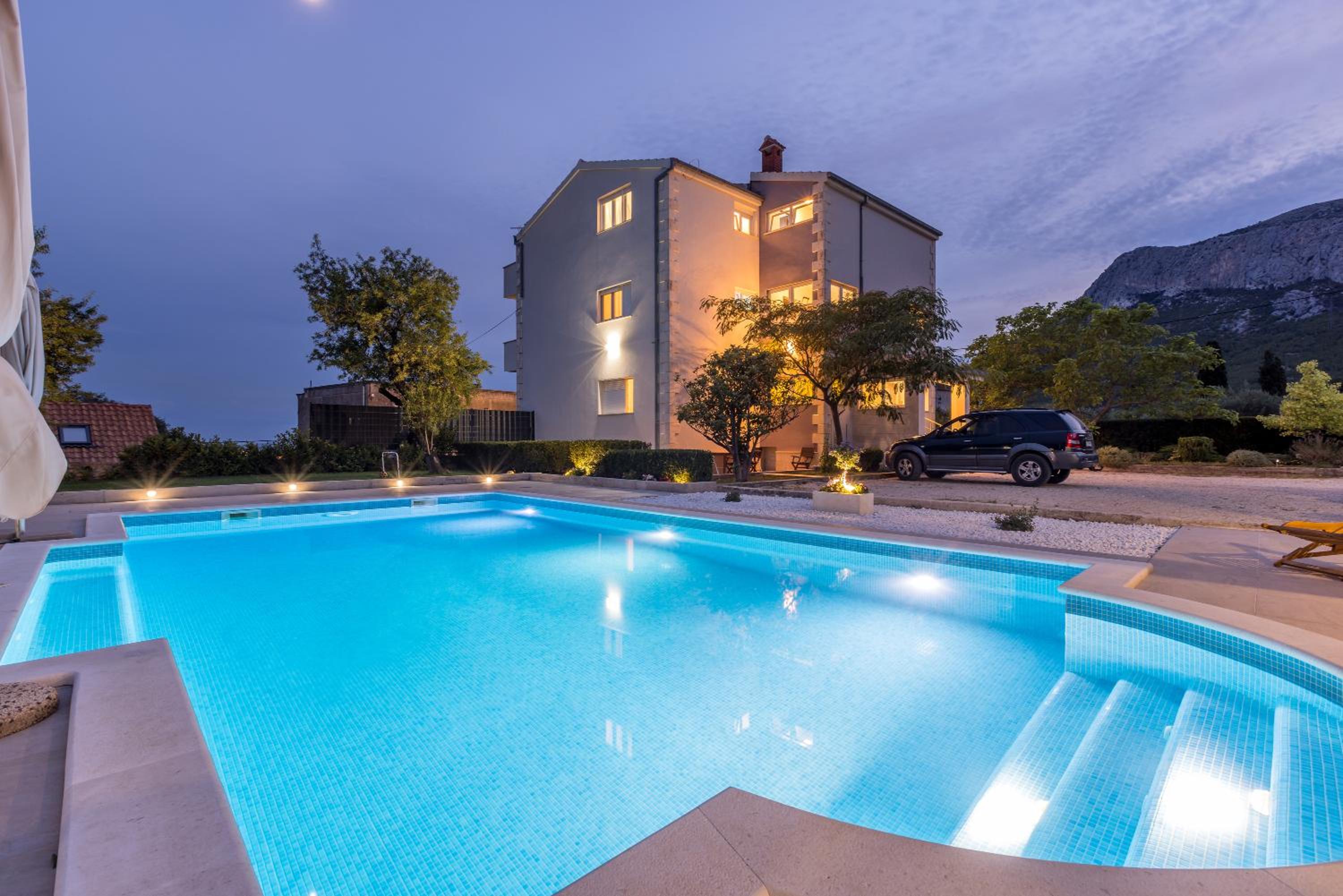 Melki for 12 people with private pool view 4