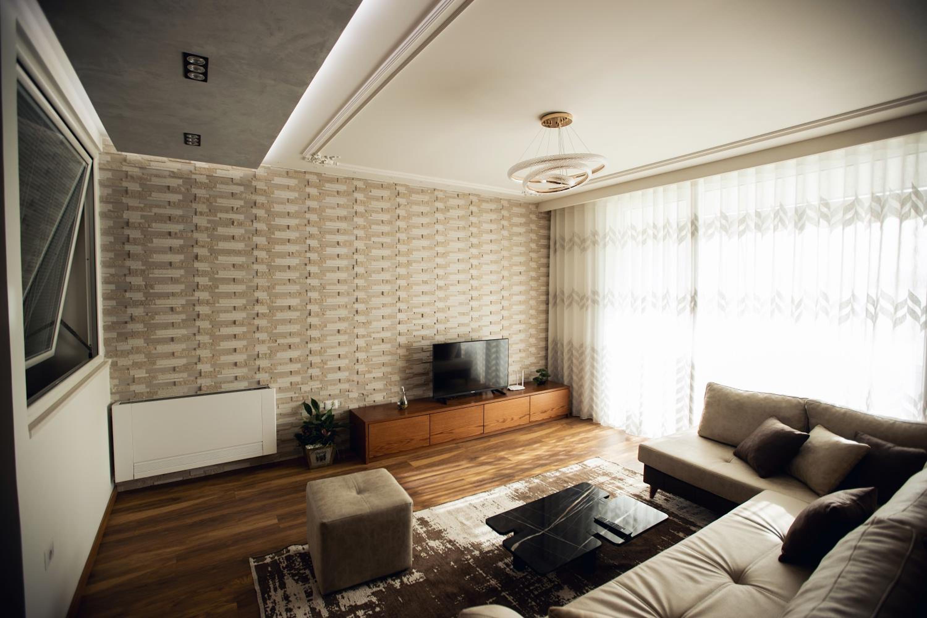 Skyline Apartment