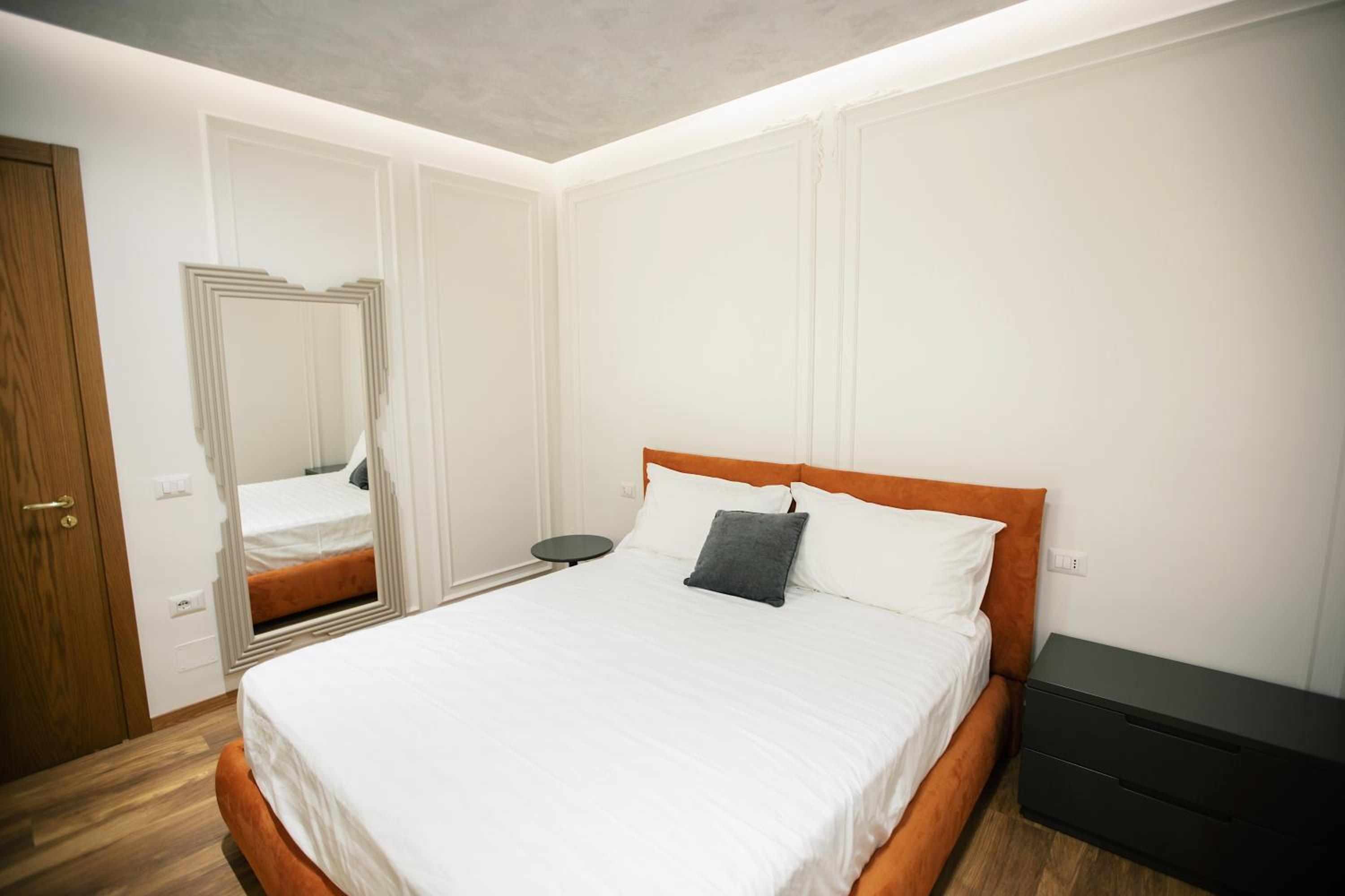 Skyline Apartment