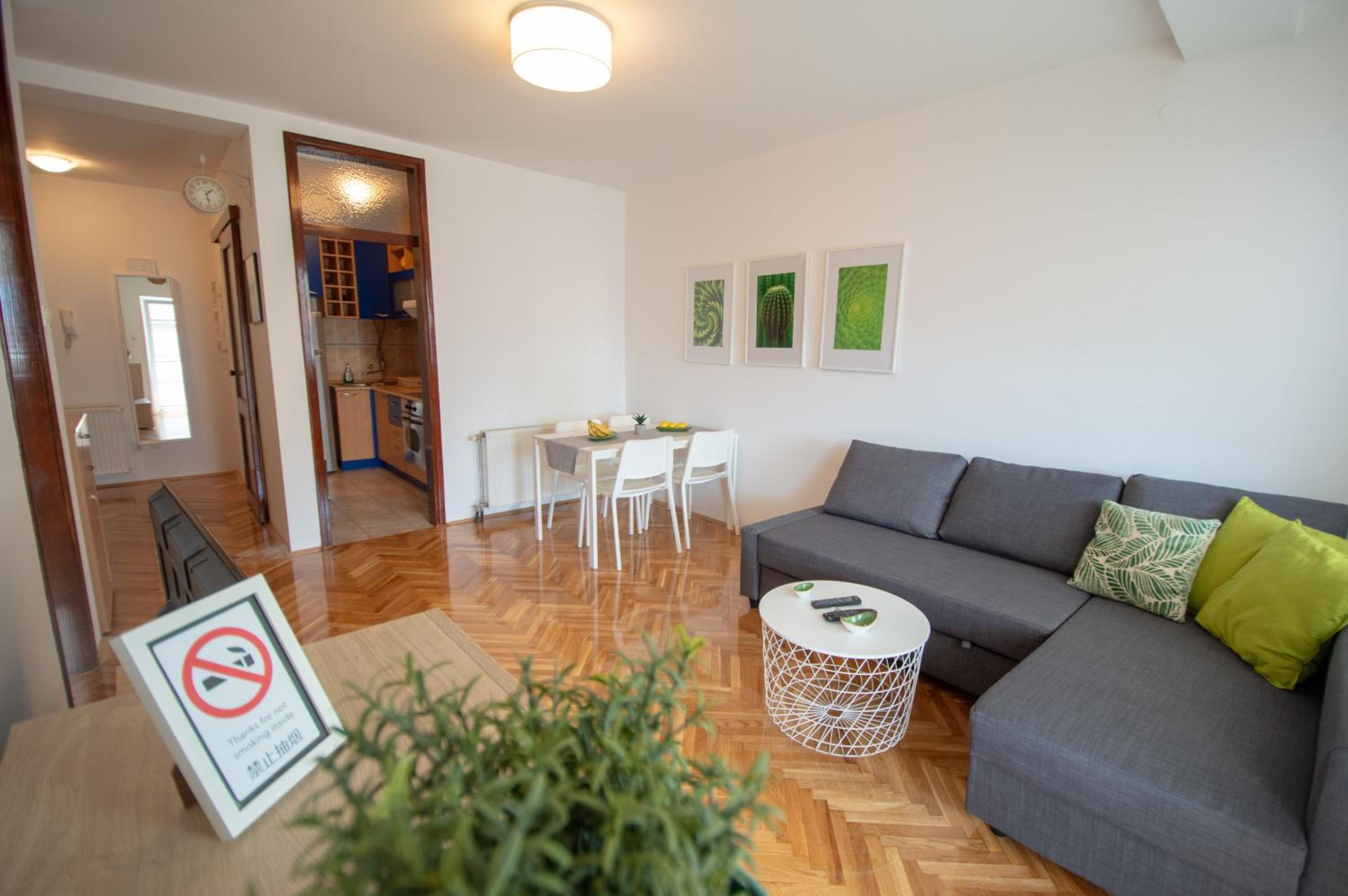 Central 1-bedroom apartment (50sqm) - Duke view 5