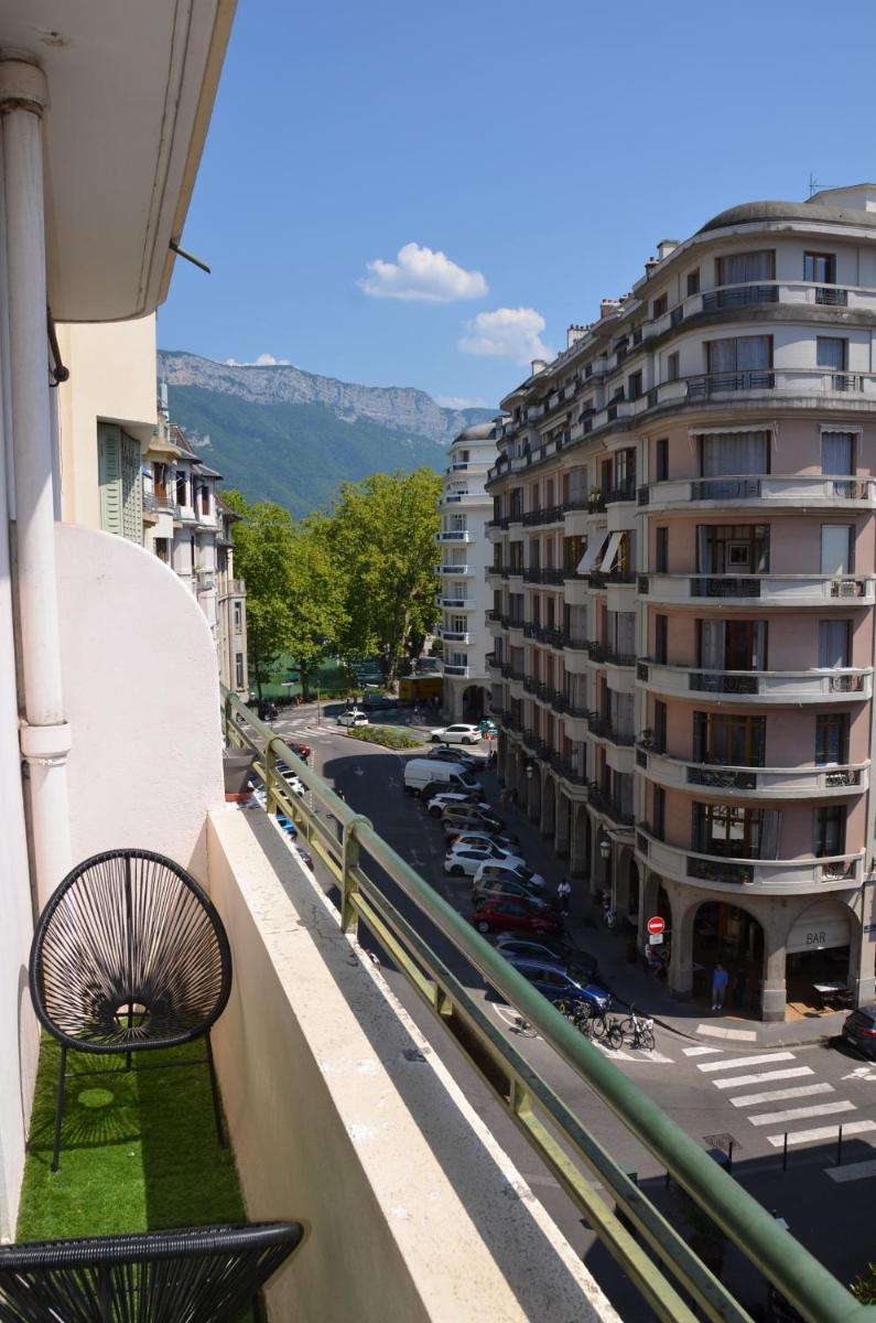 Hotel Plein Sud Centre et Lac - Image 1