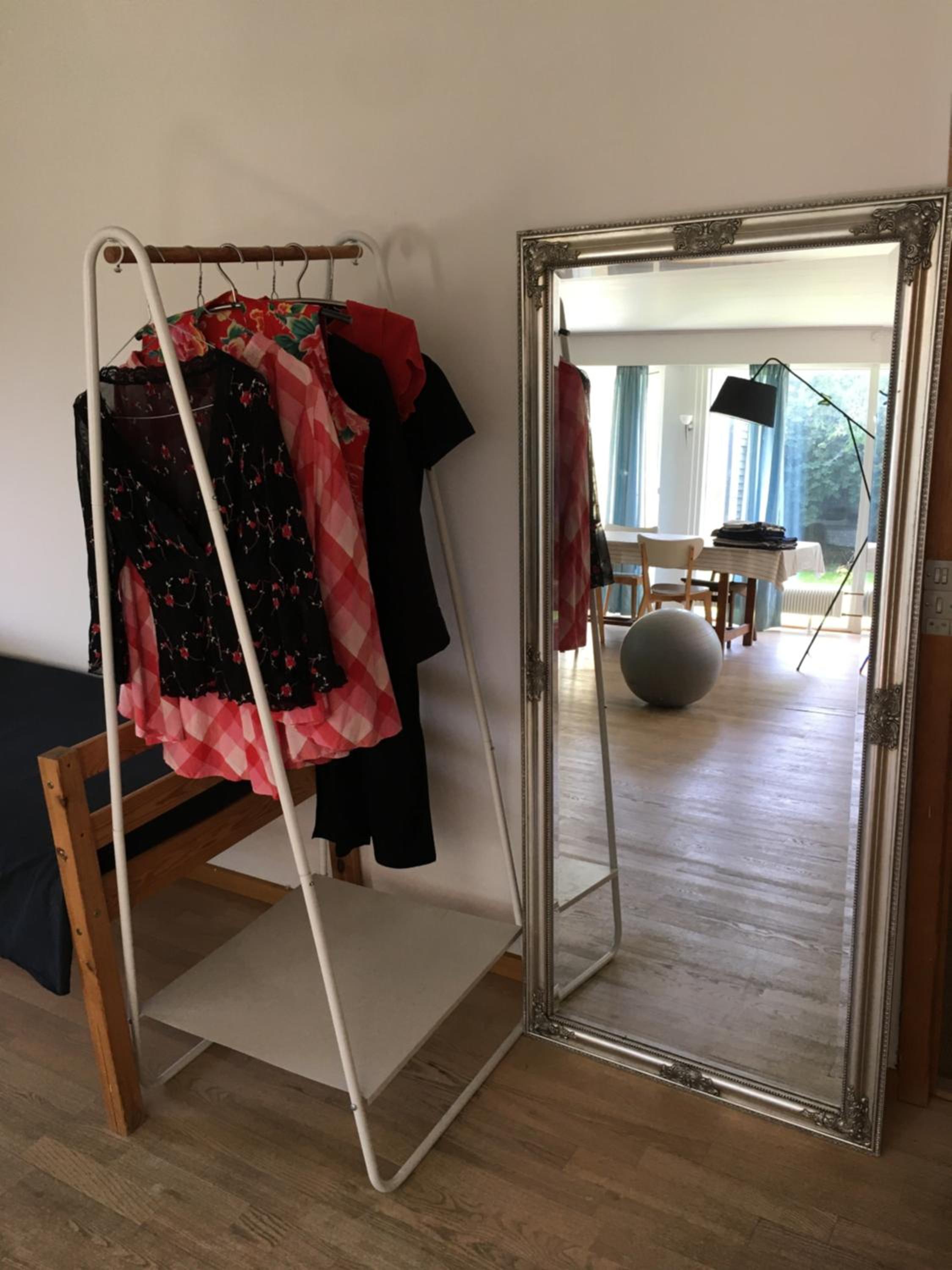 Quiet villa apartment close to everything