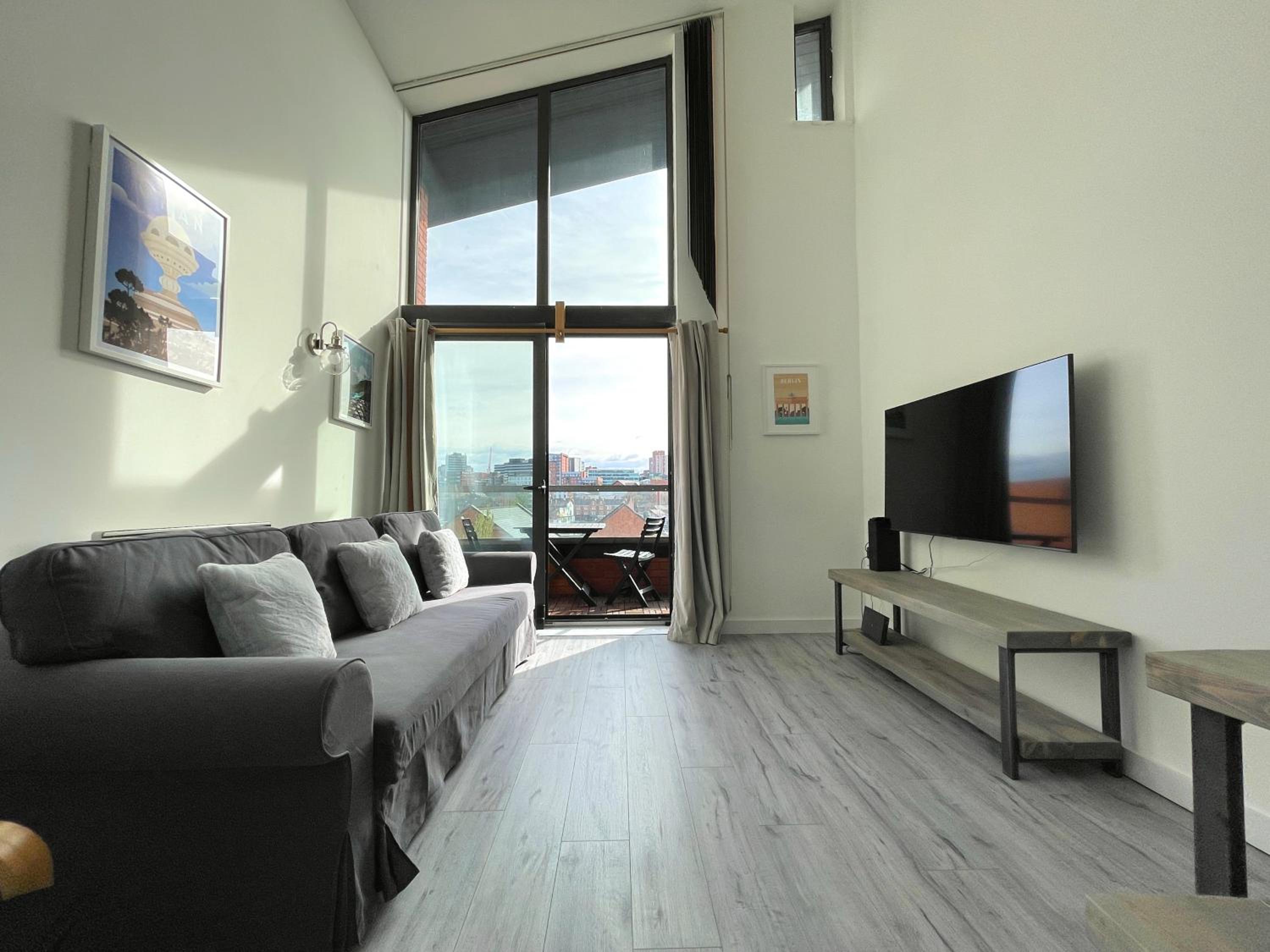 Penthouse Apartment w/ Parking view 5