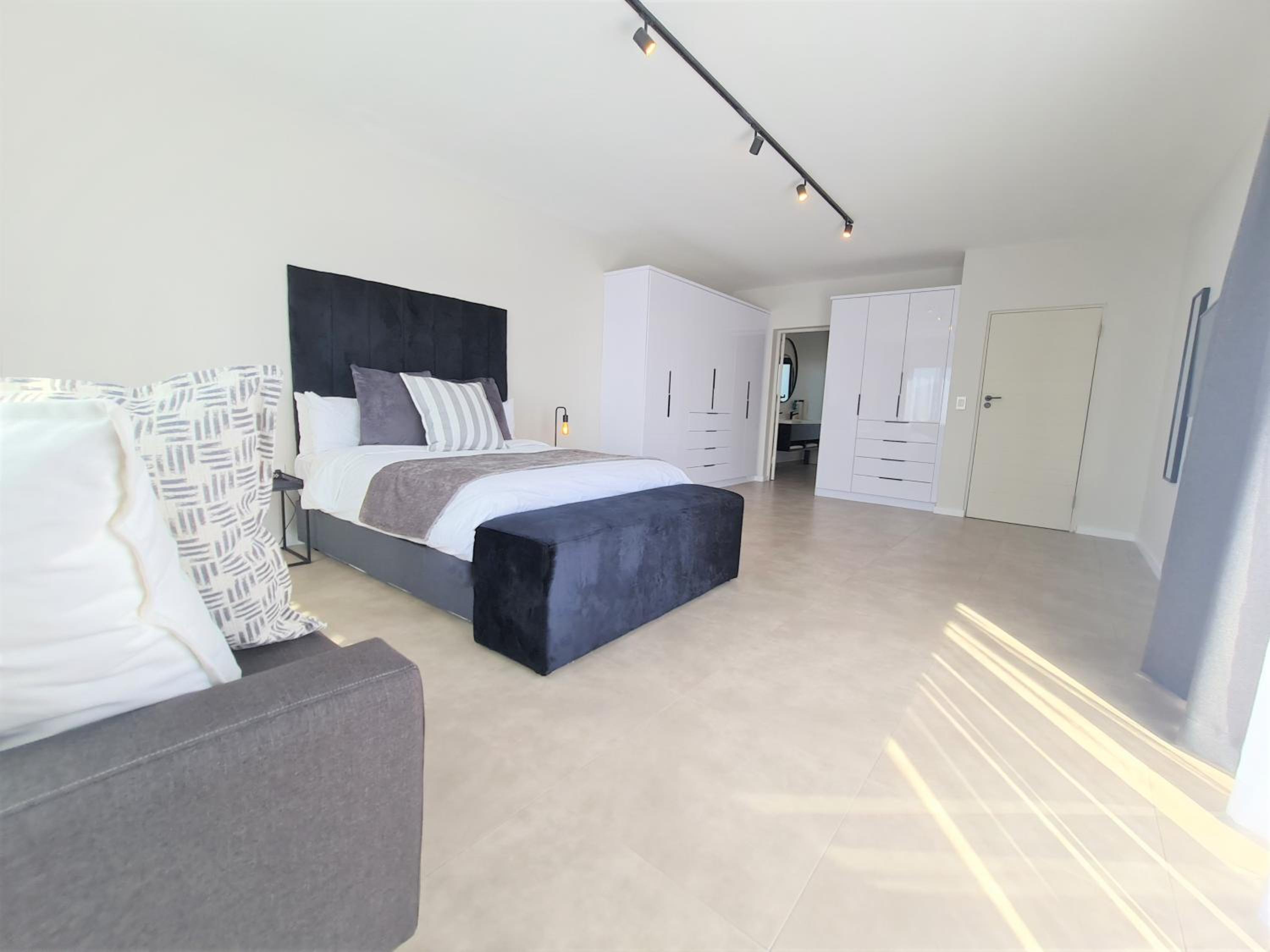 MINT Apartments Greenside